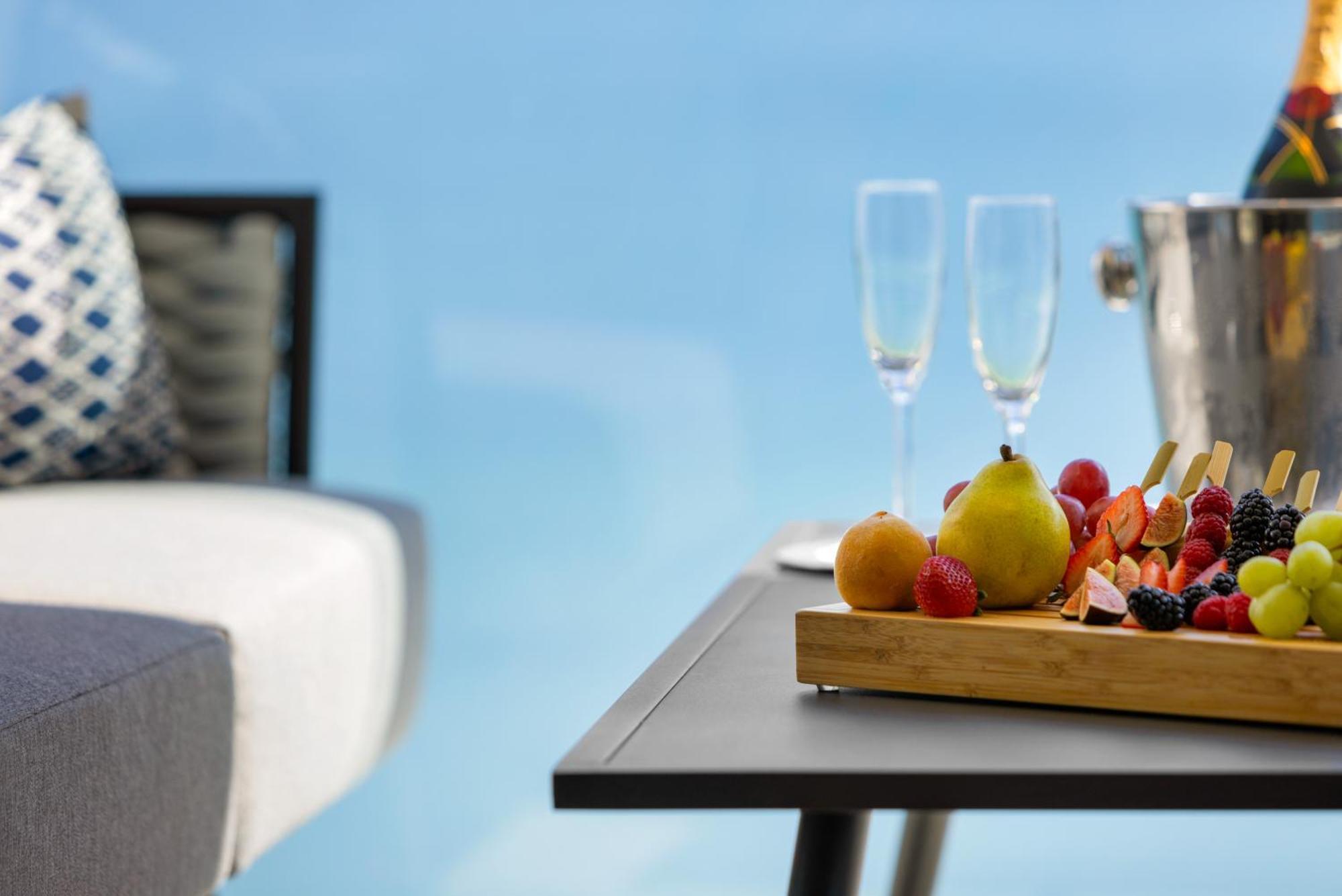 Suite King com 1 Quarto e Vista Mar