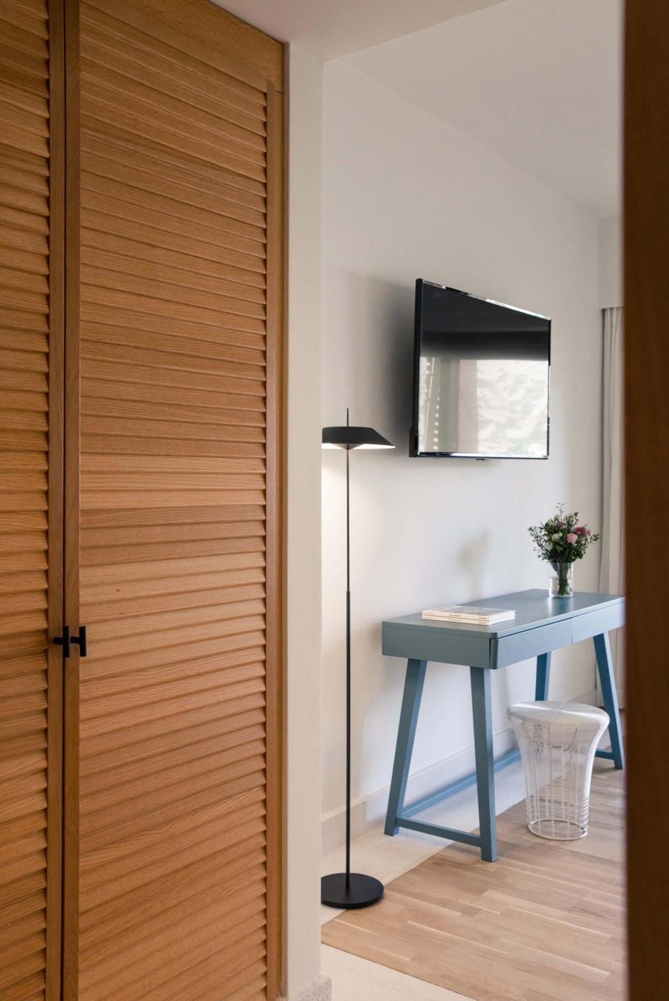 Signature Room
