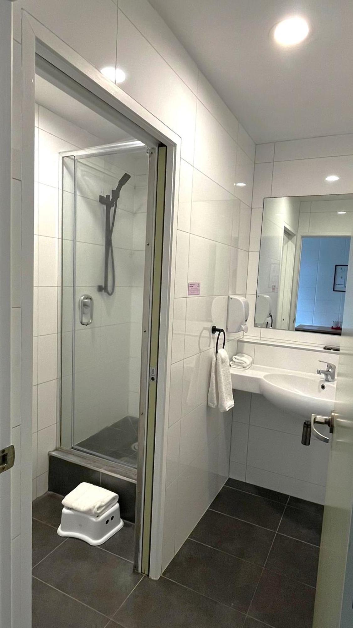 Family Suite with Kitchenette and Ensuite Bathroom