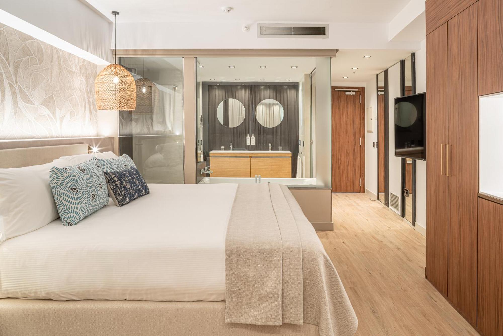 Chambre Double Supérieure avec Vue sur la Mer (2 Adultes)