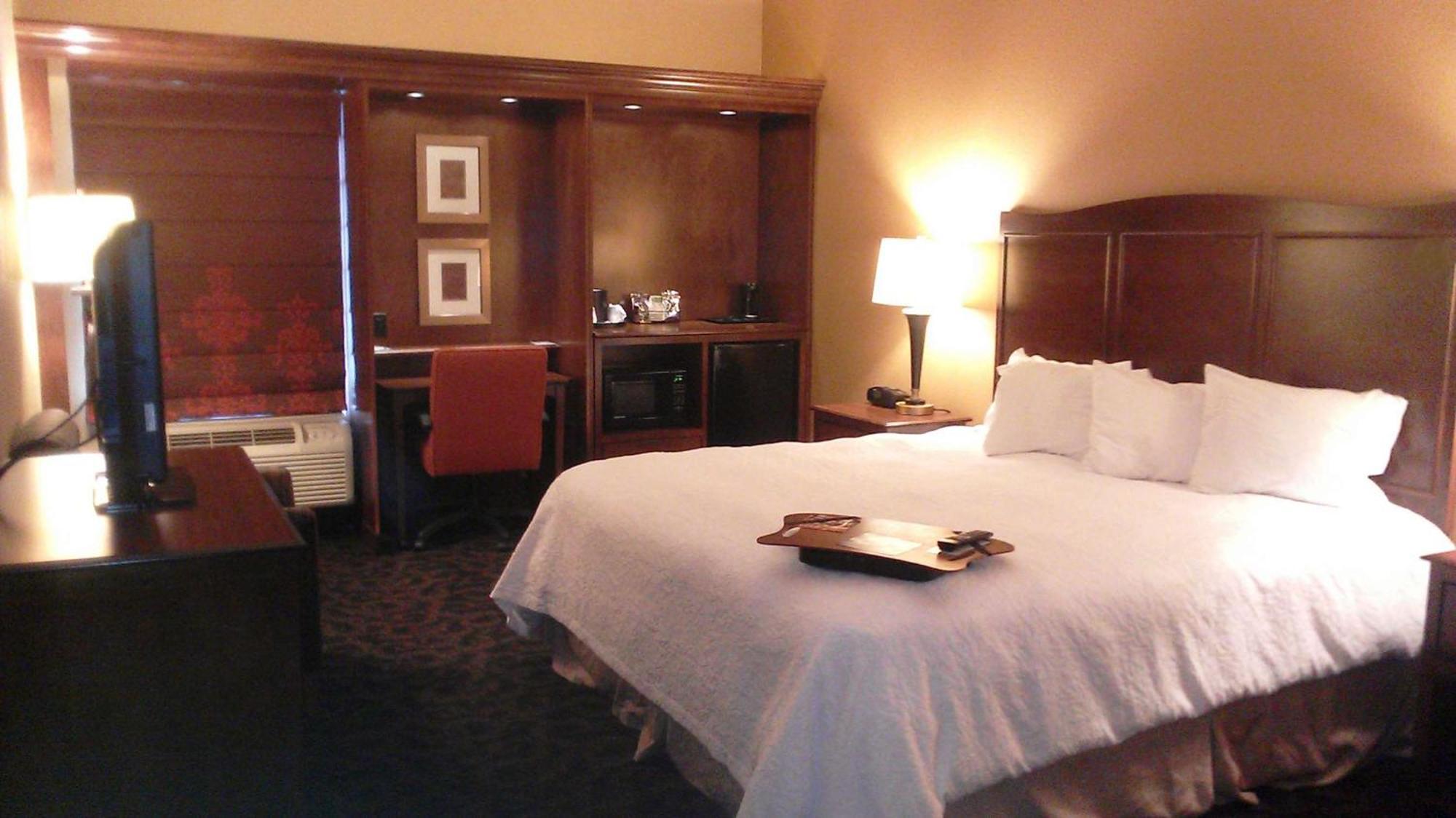 King Room - Non-Smoking