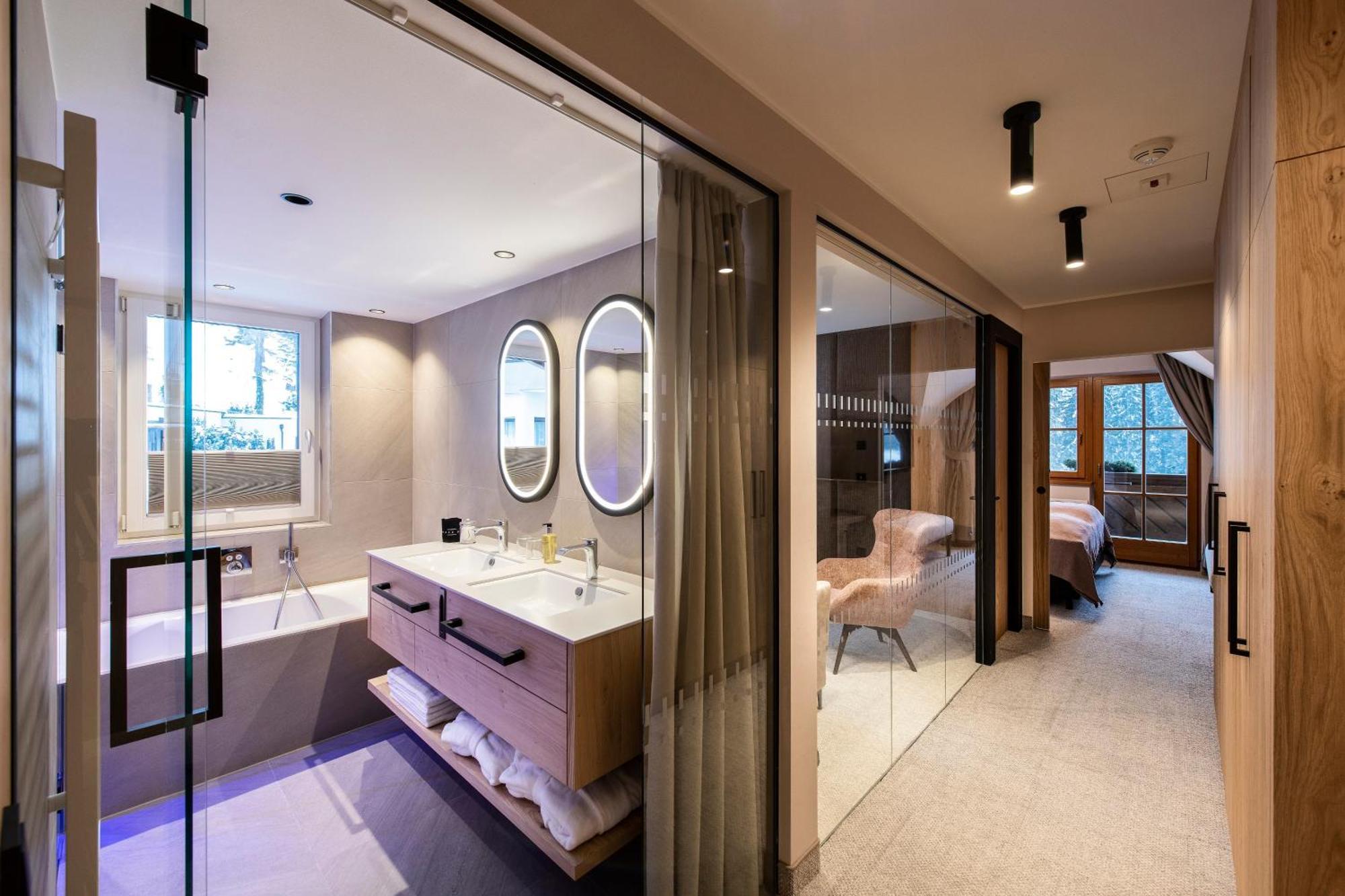 Suite con Balcone e Vista Montagne