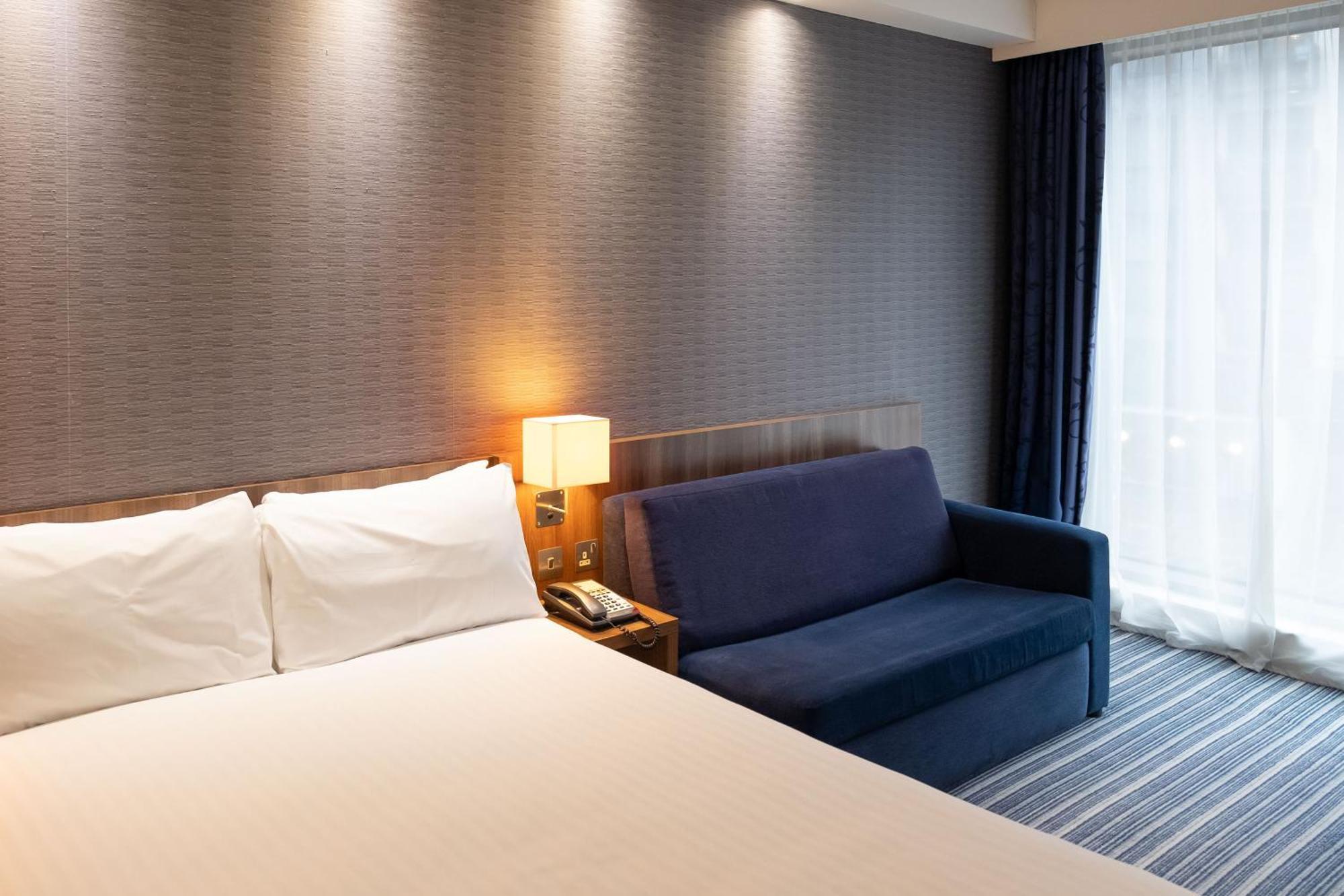 Standard Room with Free Hot Breakfast,1377866408:JPEG
