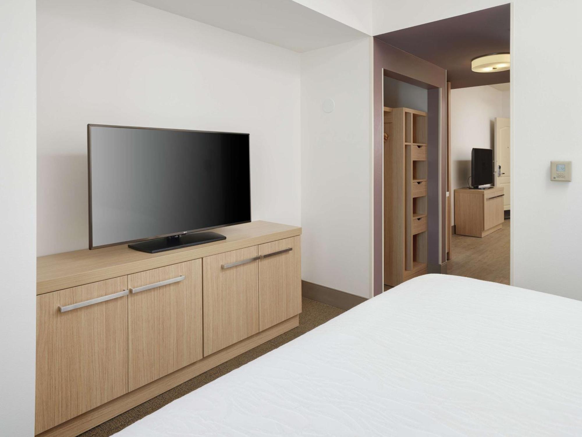Junior King Suite Sofa Bed,1557826471:JPEG