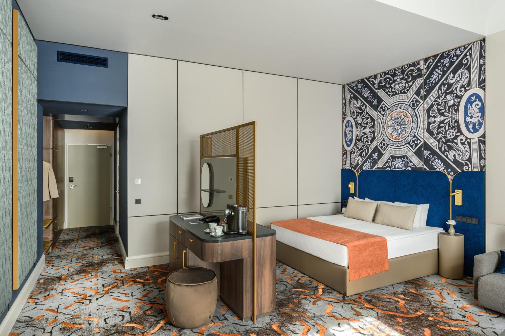 Junior Suite,1572739301:JPEG