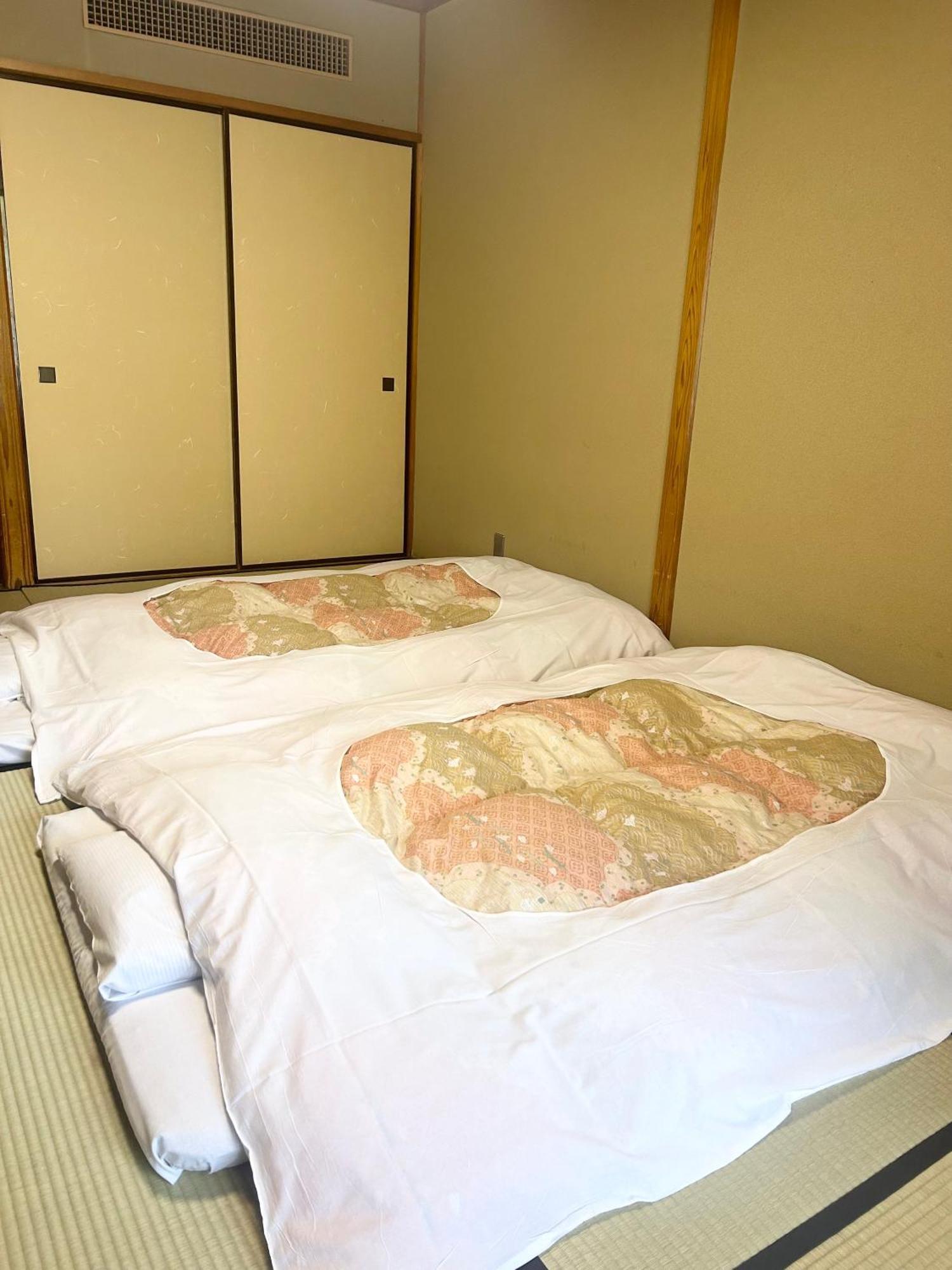 Japanese-Style Room