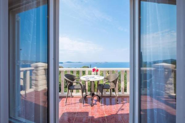Premium Apartment mit 1 Schlafzimmer, Terrasse und Meerblick