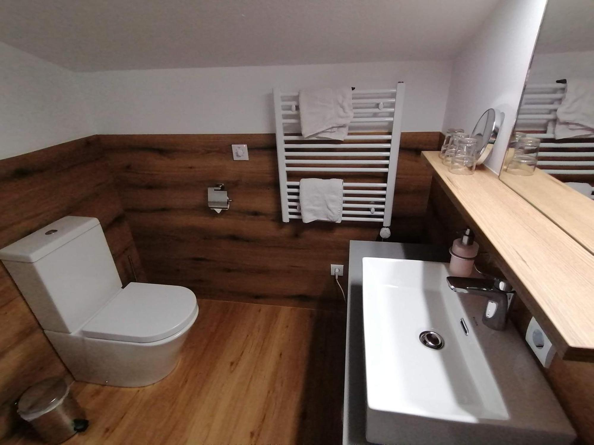 Doppelzimmer mit Balkon