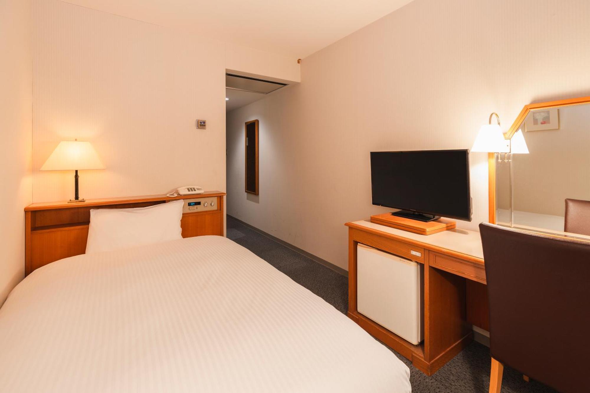 Standard Single Room - Smoking