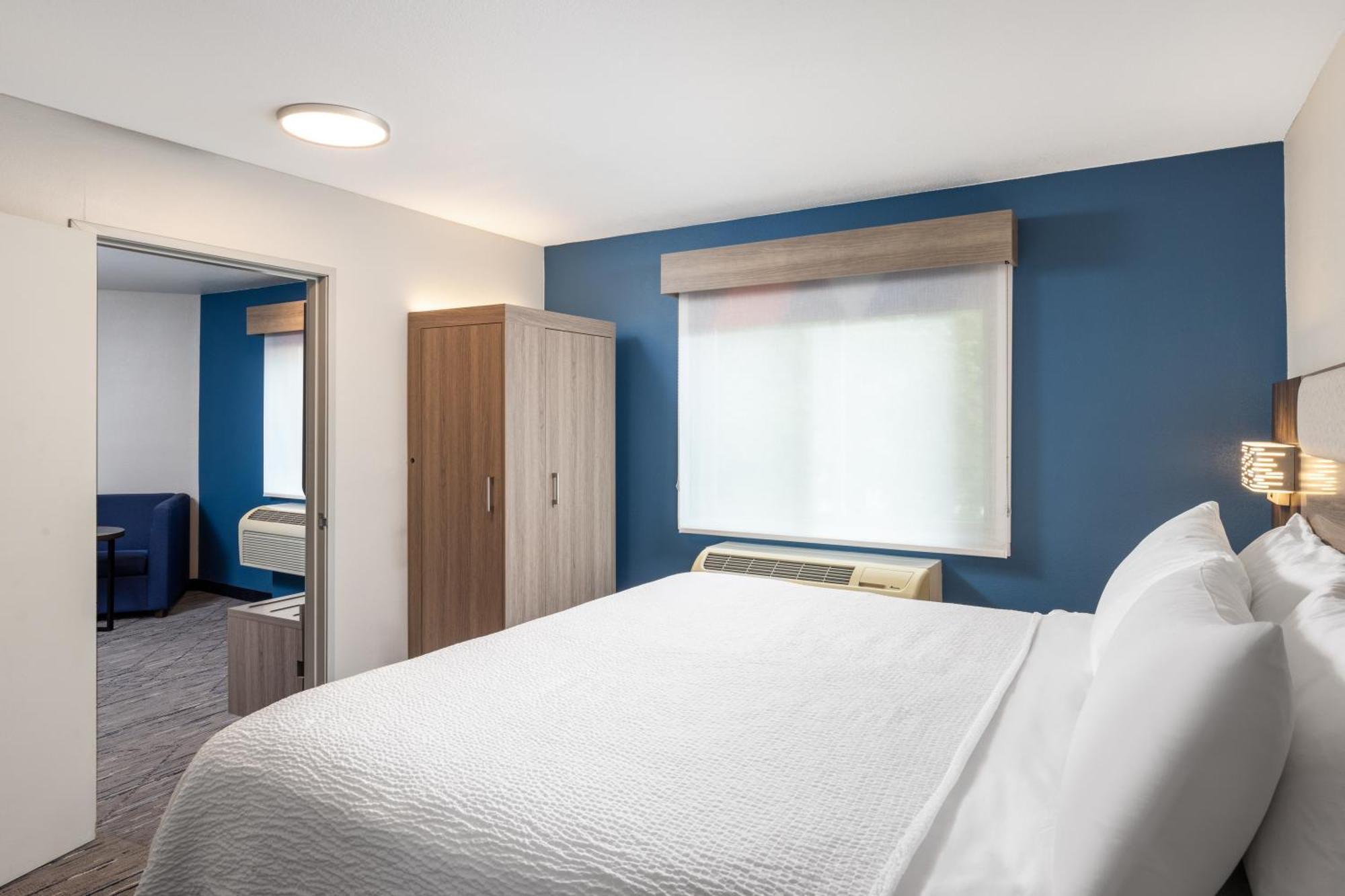 King Suite with Sofa Bed