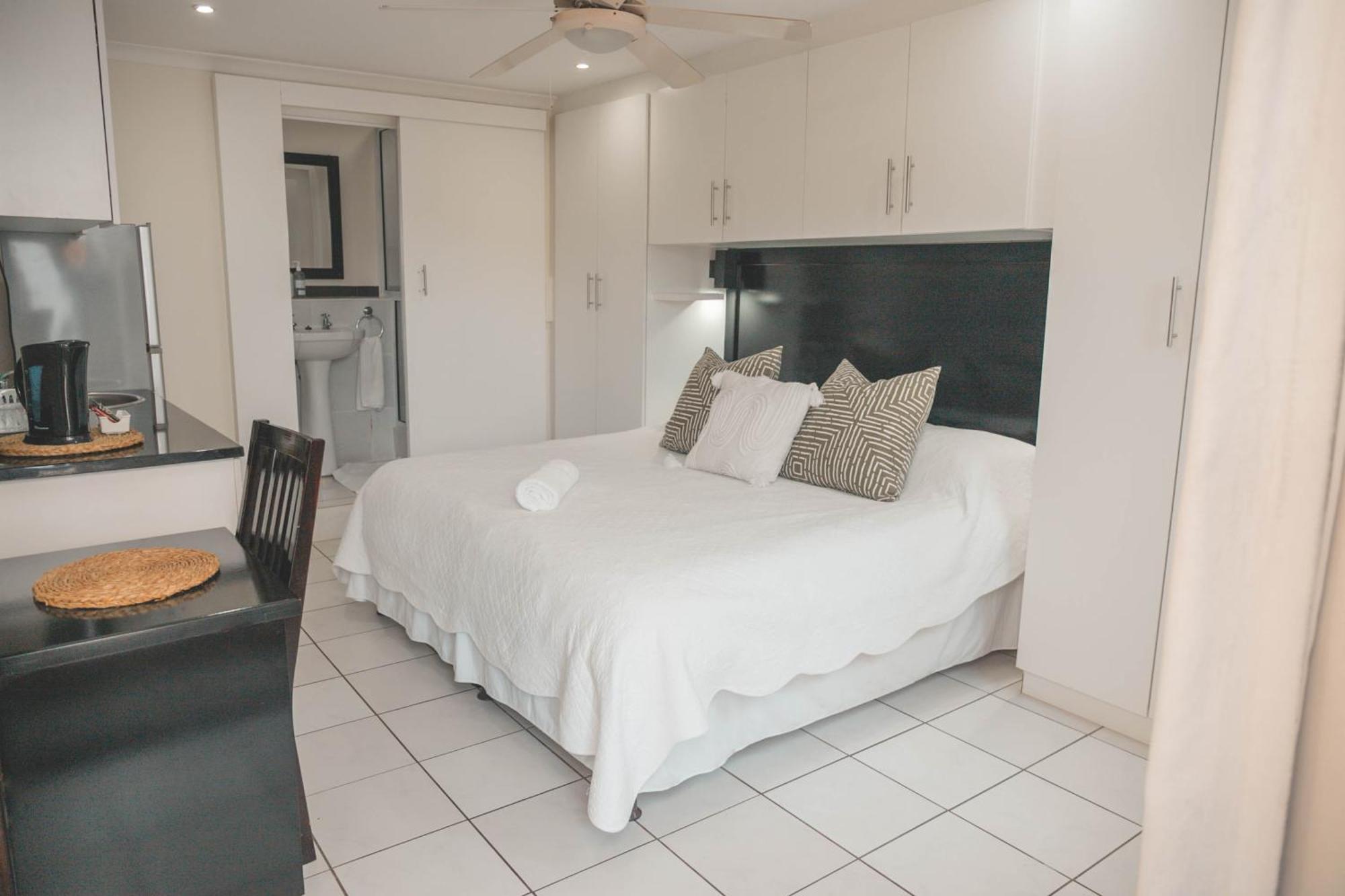 Double Room,1608802565:JPEG