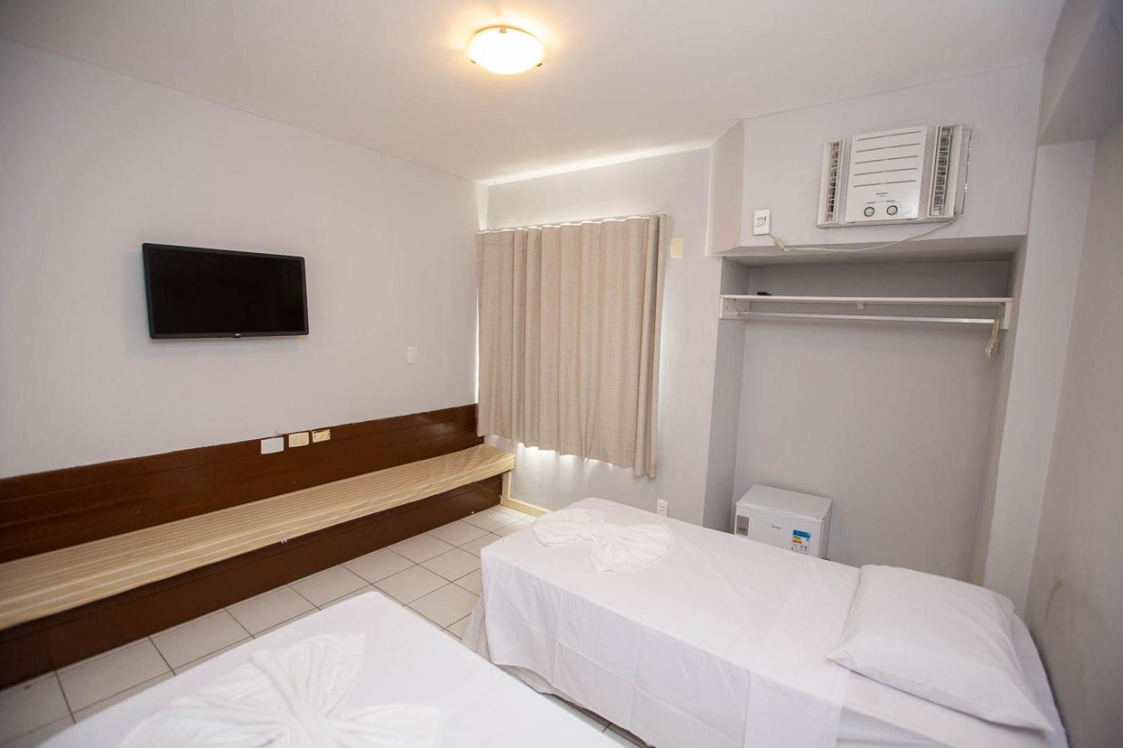 Quarto Twin Standard