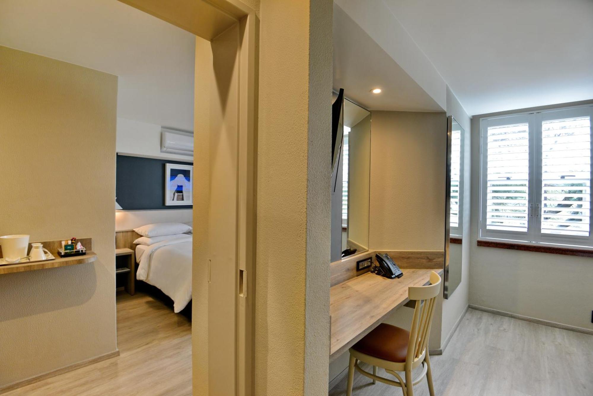 Double Room - Non-Smoking