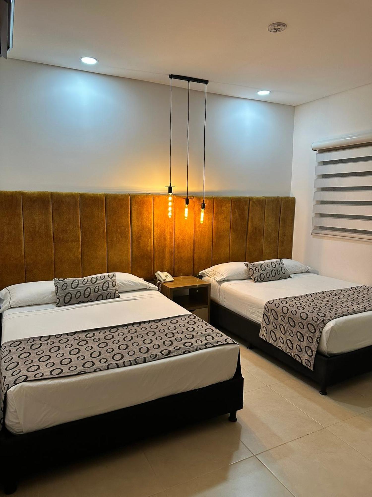 Twin Room,1637729990:JPEG