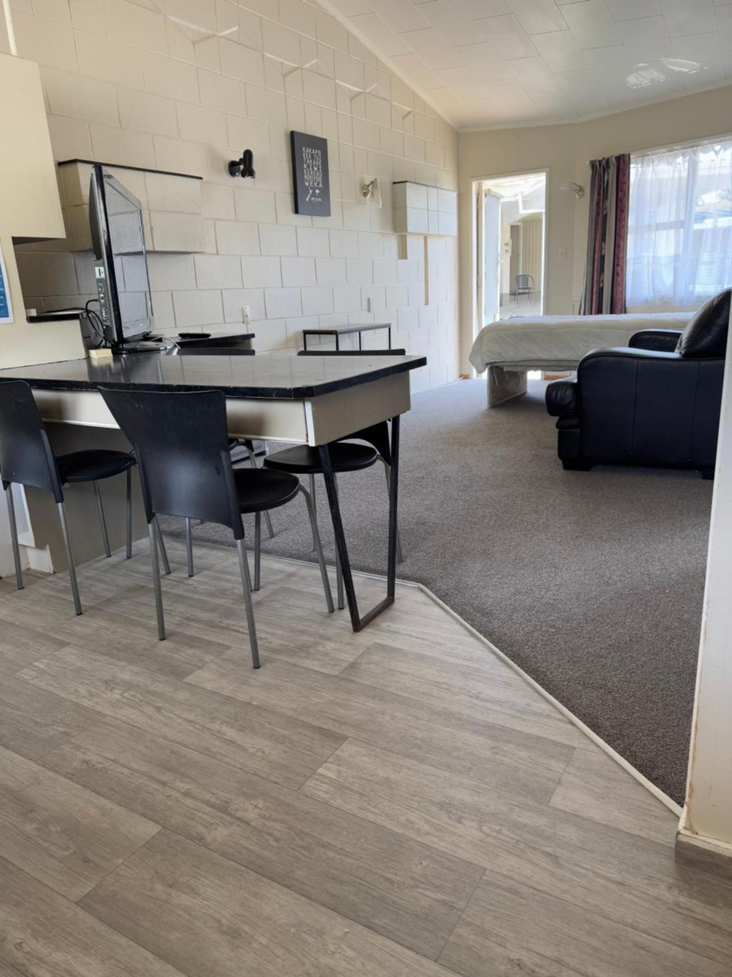 One-Bedroom Standard Apartment