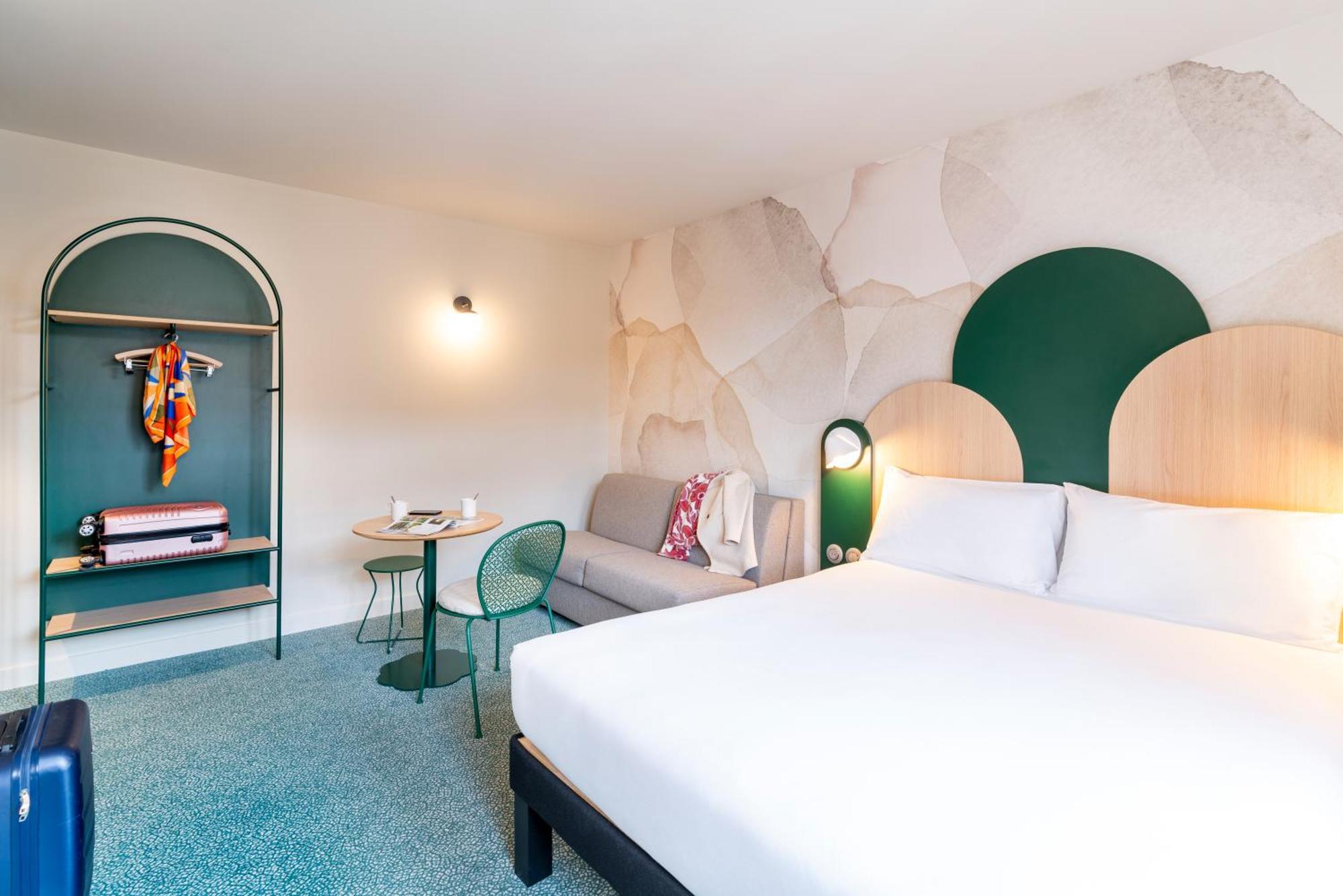 Comfort Kamer met Queensize Bed en een Slaapbank