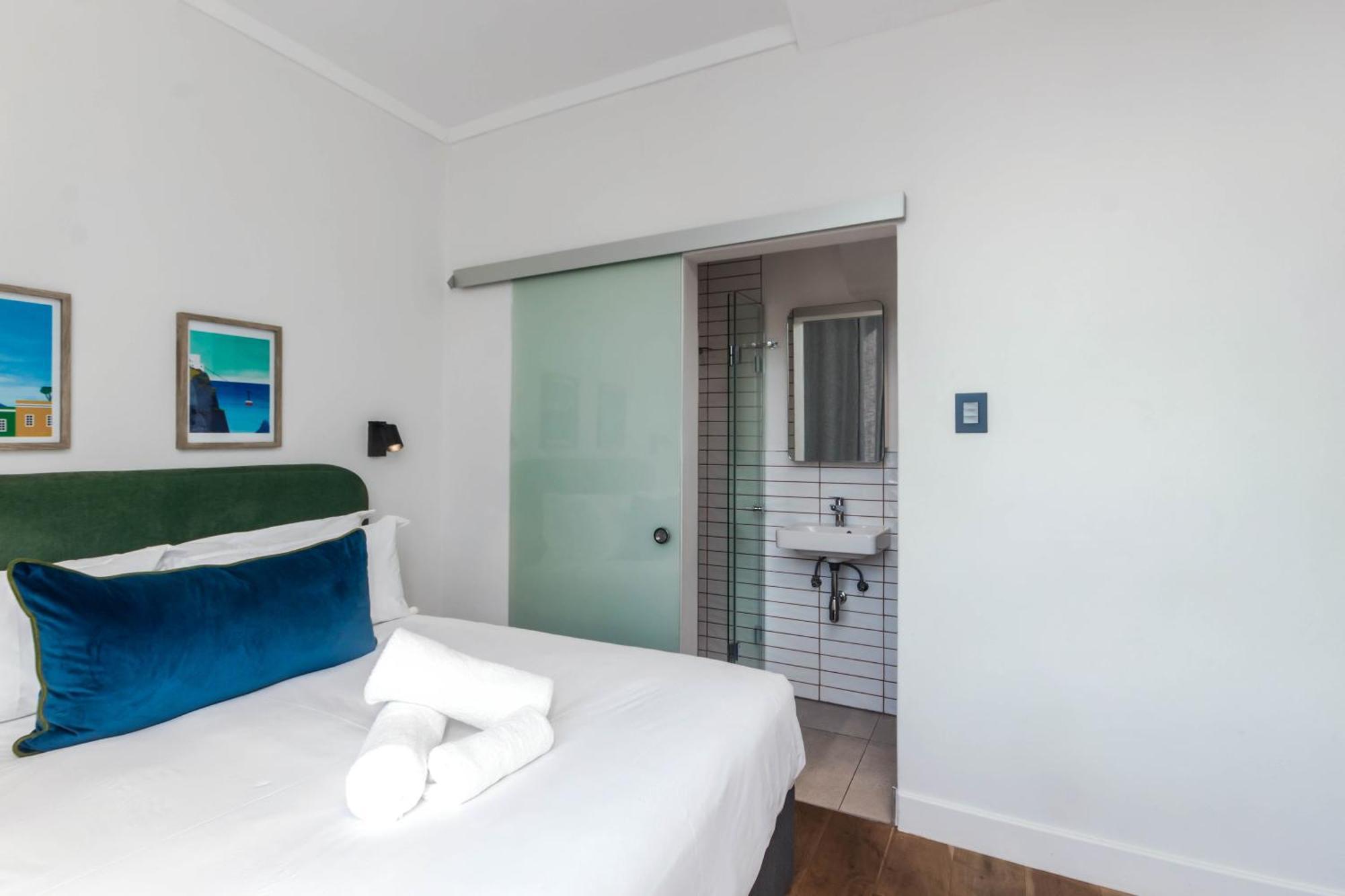 Two-Bedroom Apartment,1650114431:JPEG