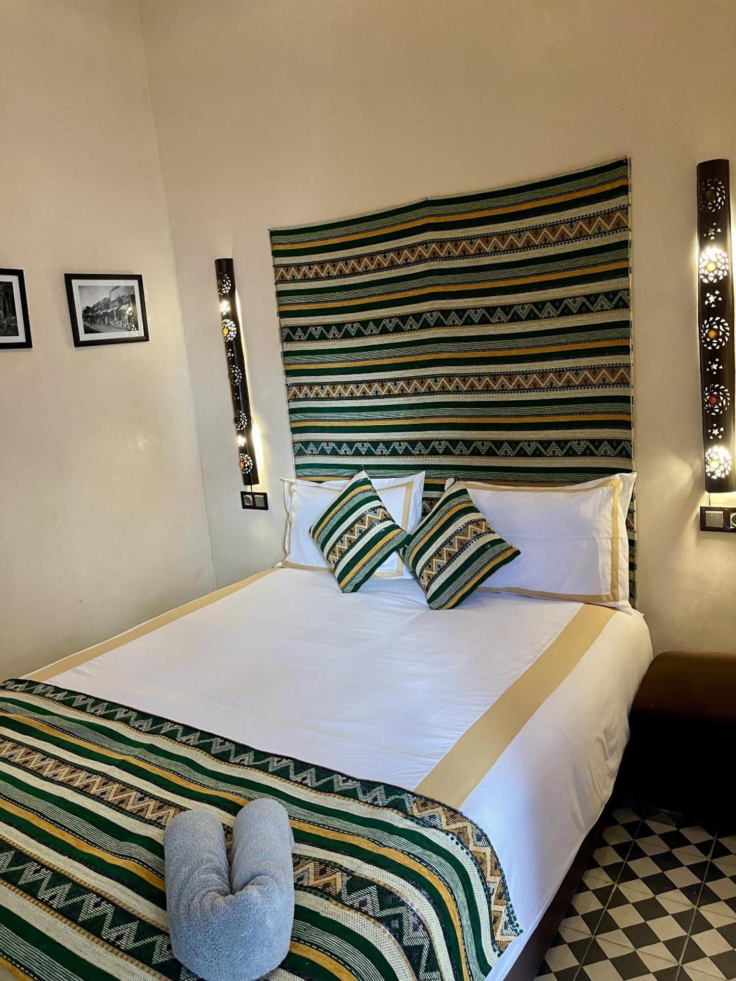Deluxe Double Room,1742724163:JPEG
