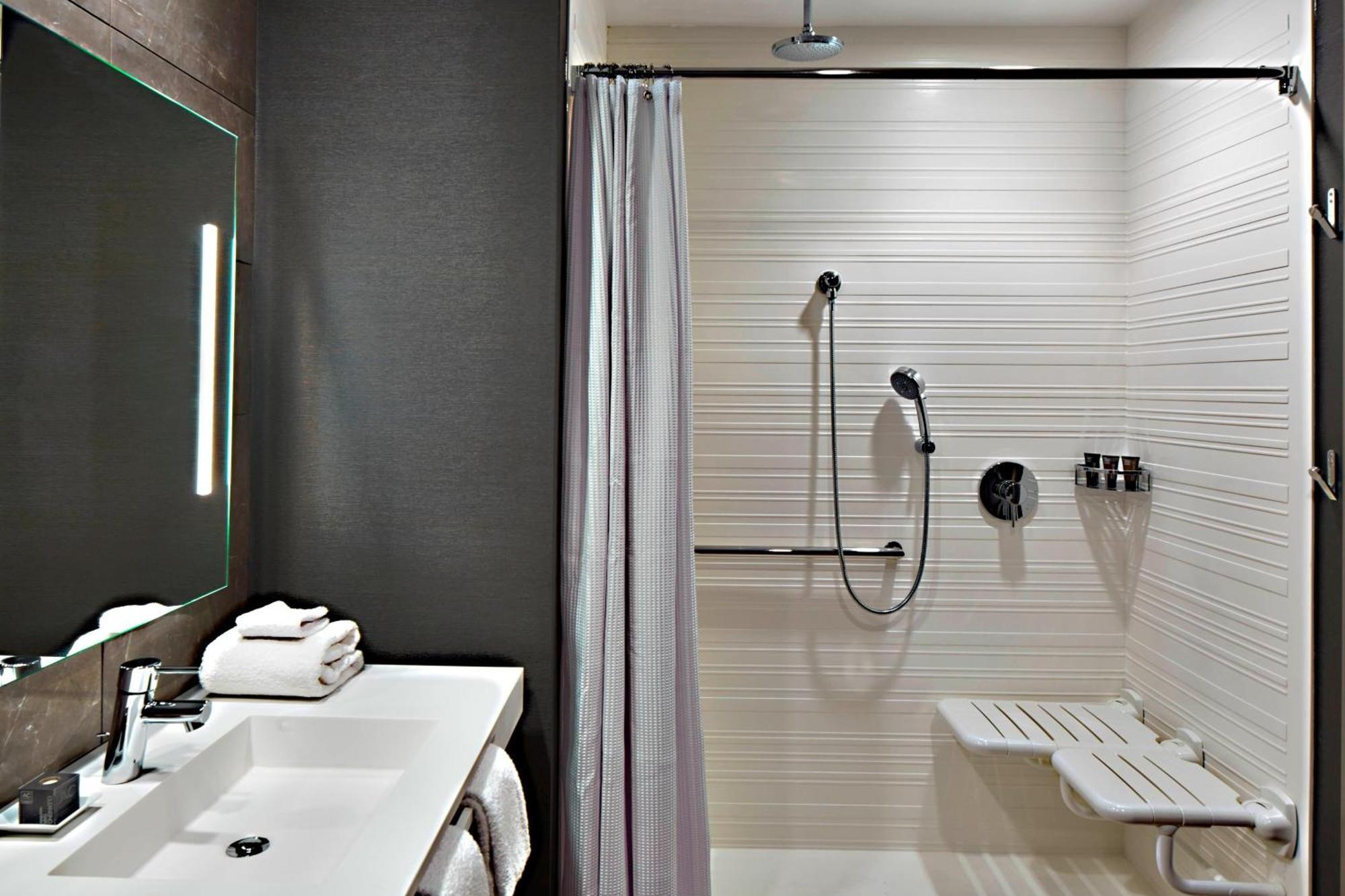 King Suite River View Roll Shower Sofa Bed Mobility Access,1725367475:JPEG