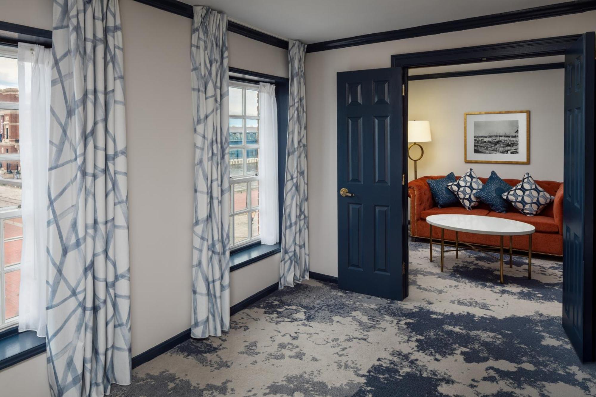 One-Bedroom King Suite with Parlor