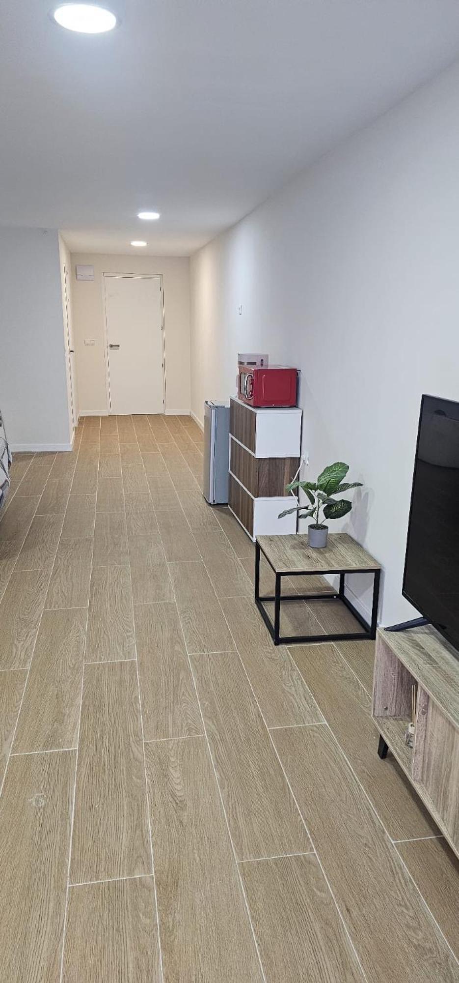 Deluxe Room (2 Adults + 1 Child)