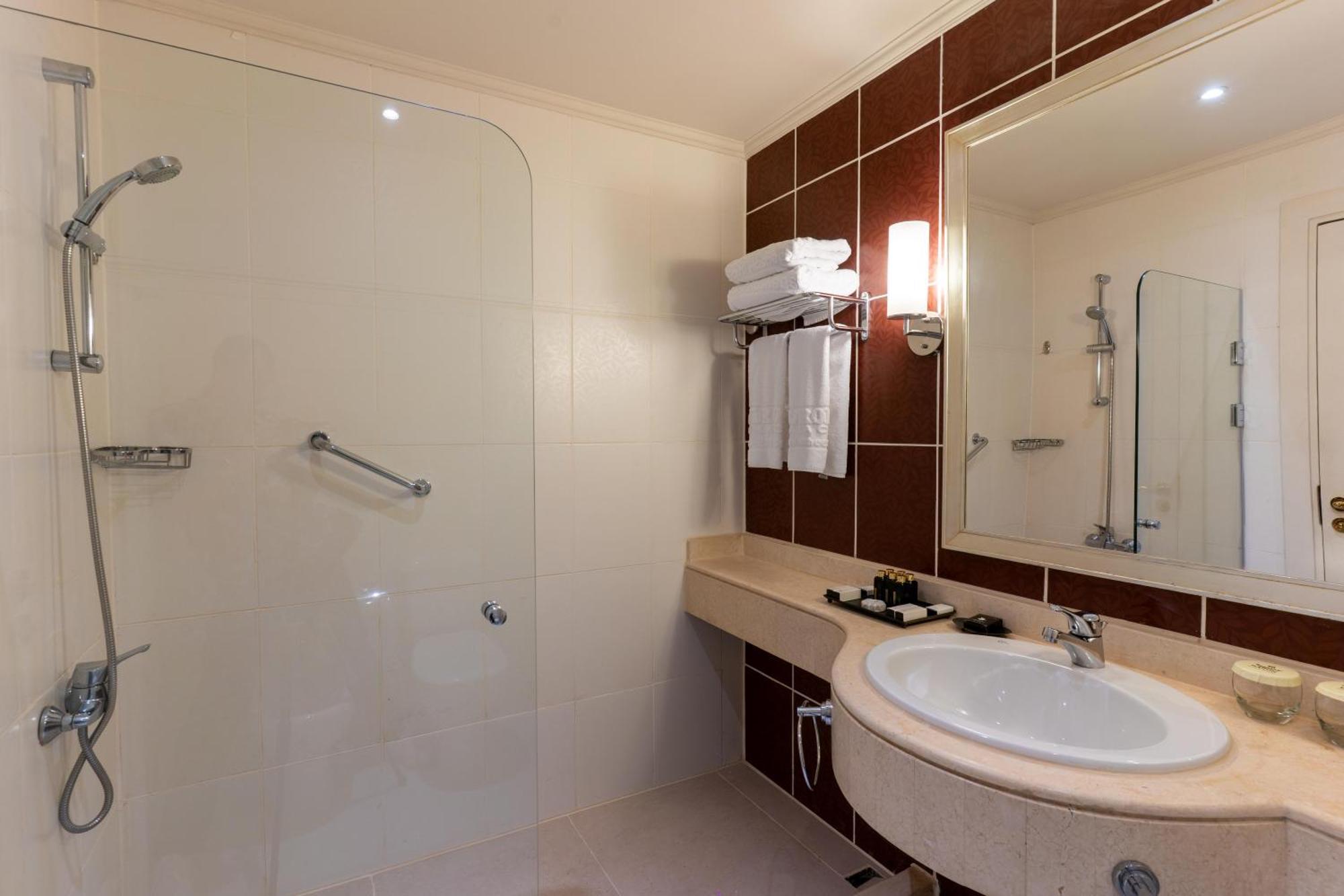 Quarto Baron Club Deluxe com Vista Mar (Apenas Adultos)