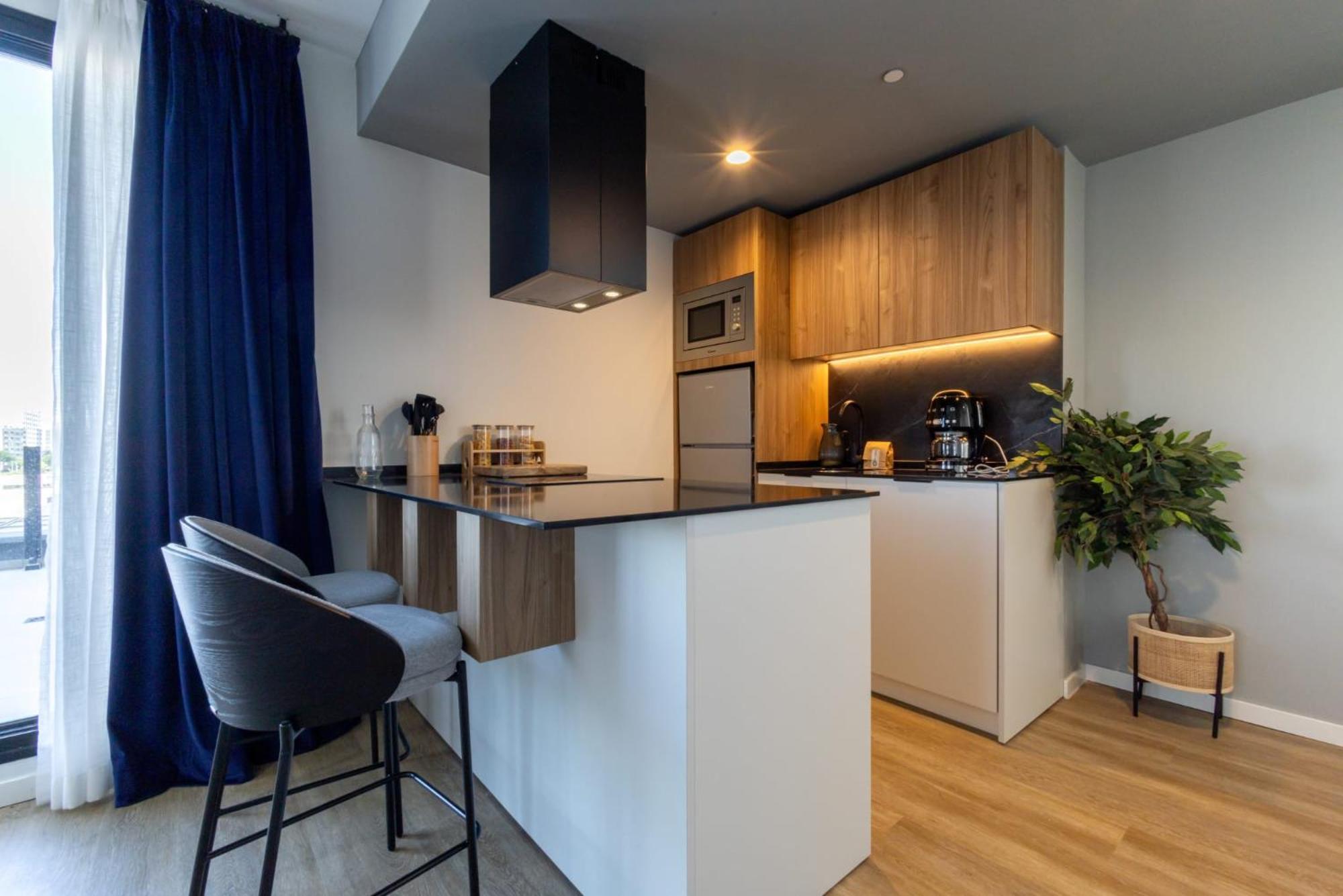 Apartment mit Balkon