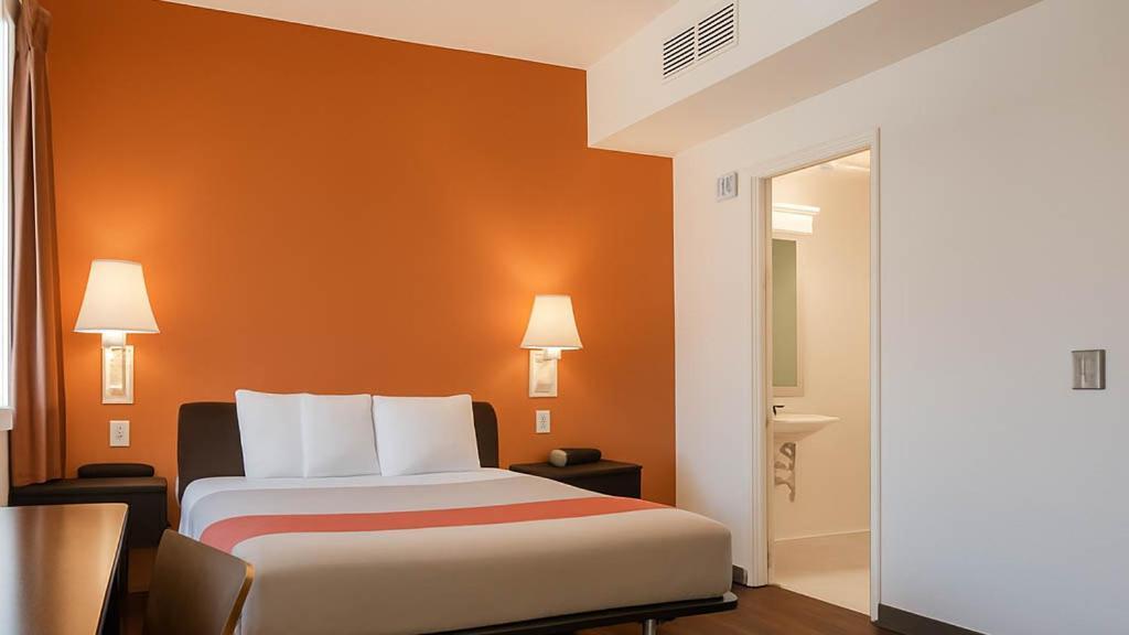 Quarto com Cama Queen-size