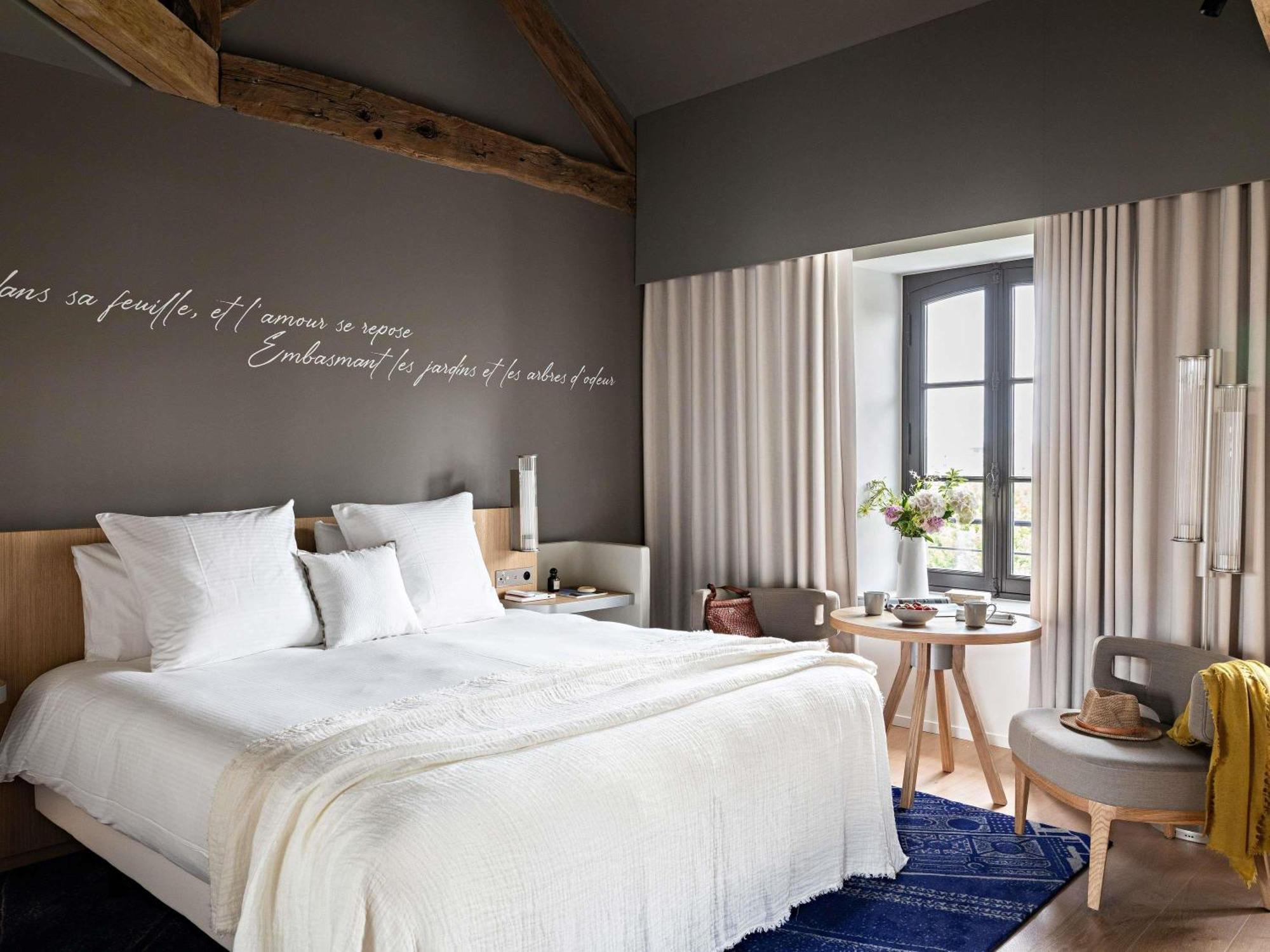 Chambre Deluxe1 Lit Double ou 2 Lits Simples avec Vue