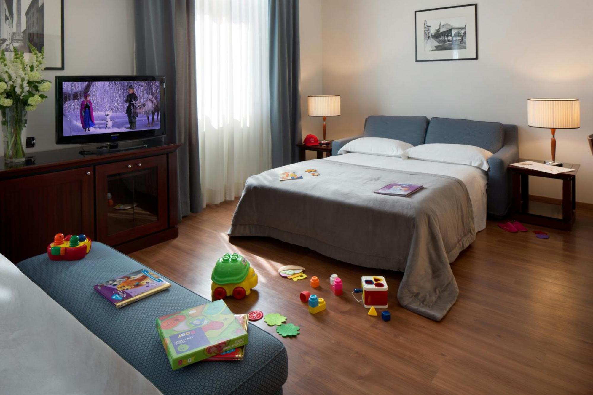 Quarto Familiar (2 Adultos + 2 Crianças)