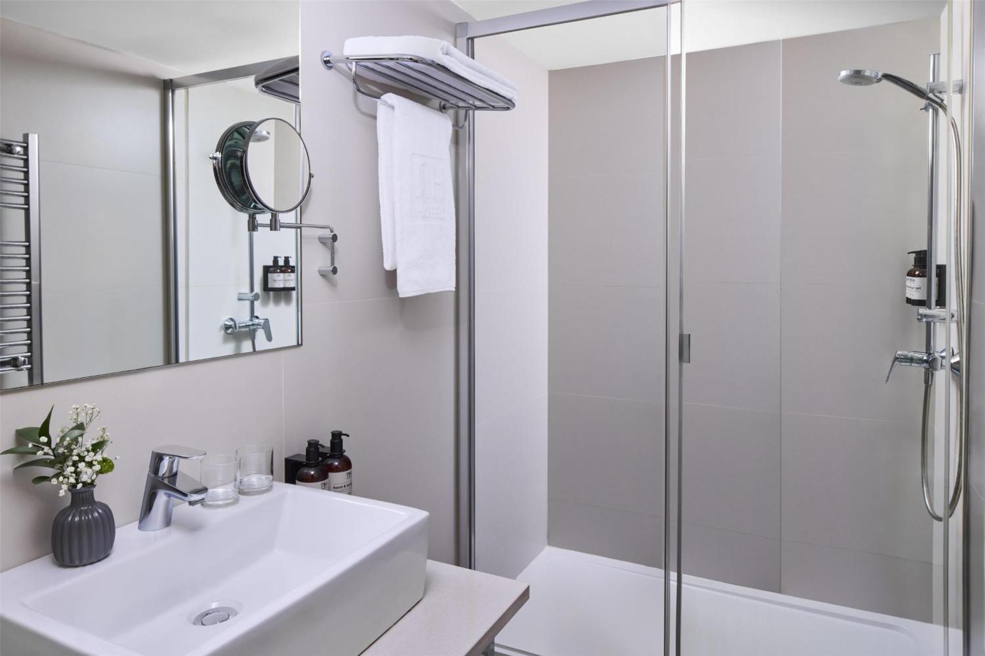 Quarto Standard com Cama de Casal ou 2 de Solteiro