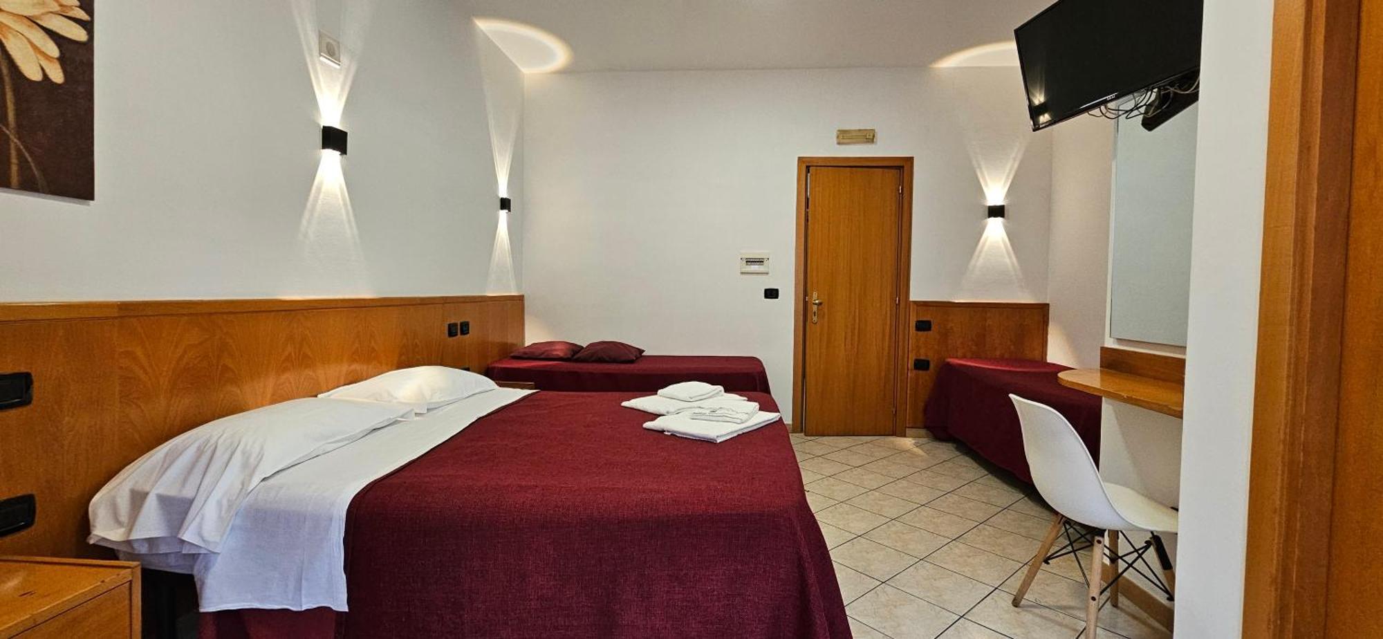 Quadruple Room,1742588435:JPEG