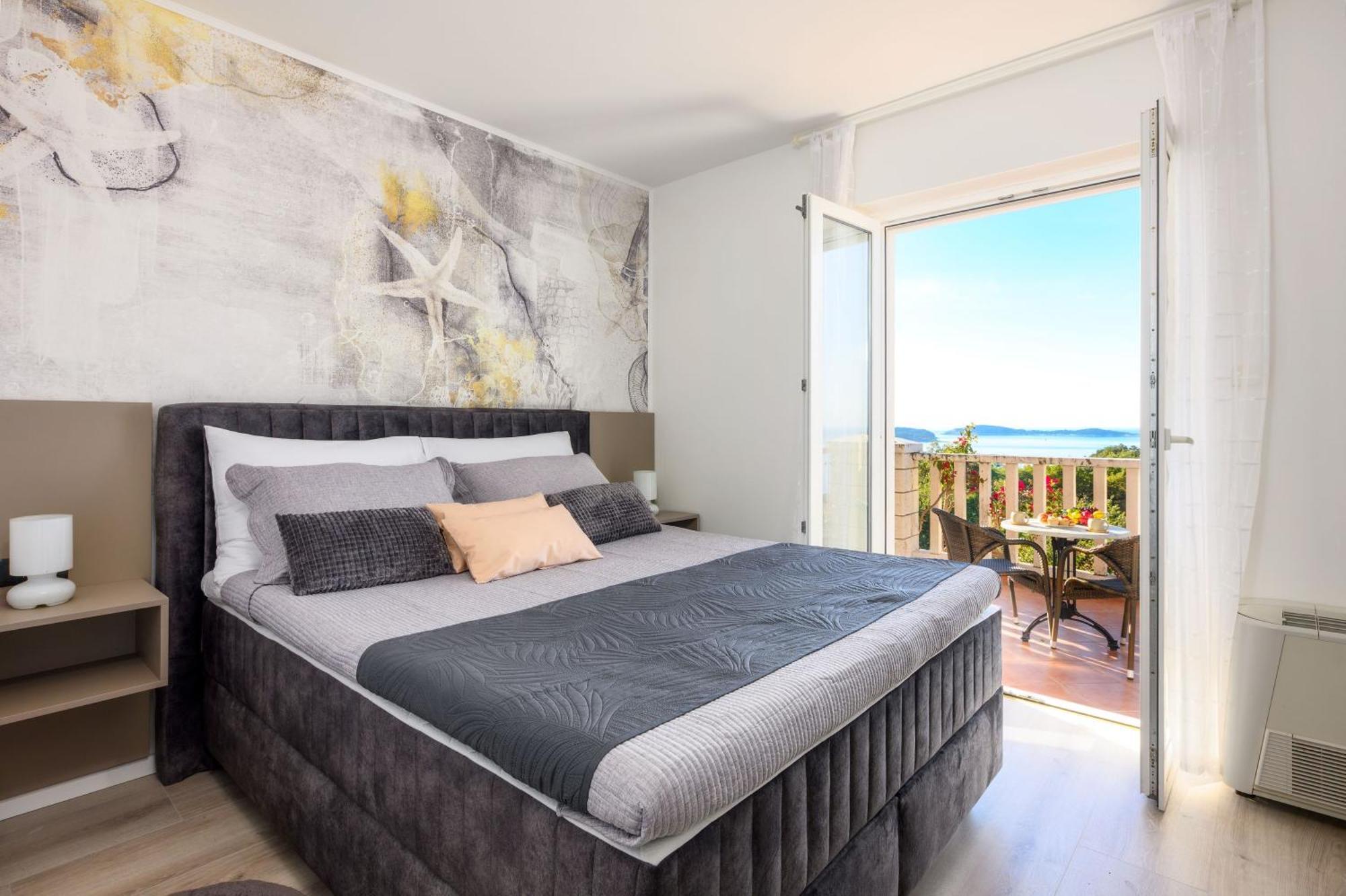Deluxe Doppelzimmer mit Terrasse und Meerblick