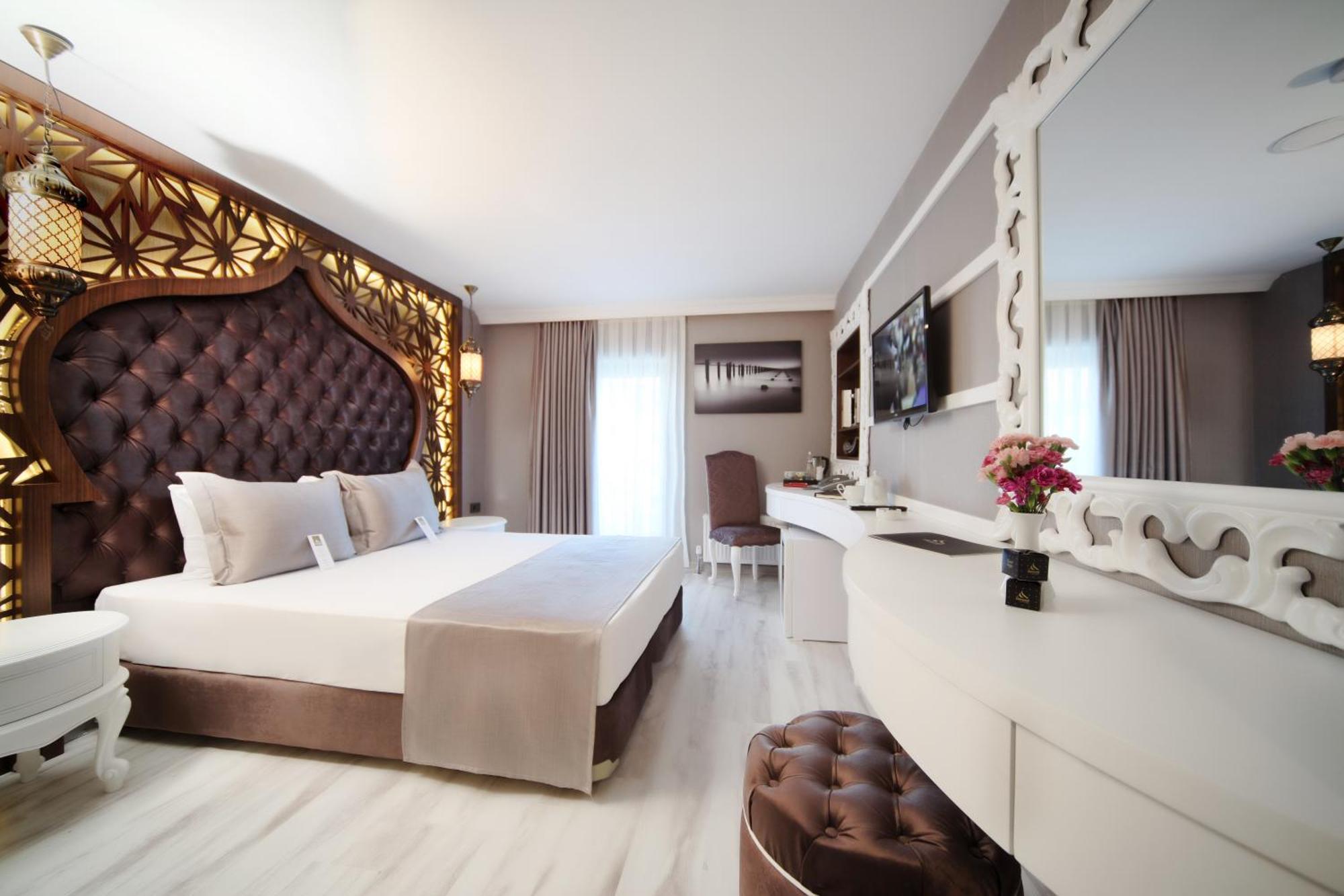 Standard  Room with Jacuzzi,1742894503:JPEG