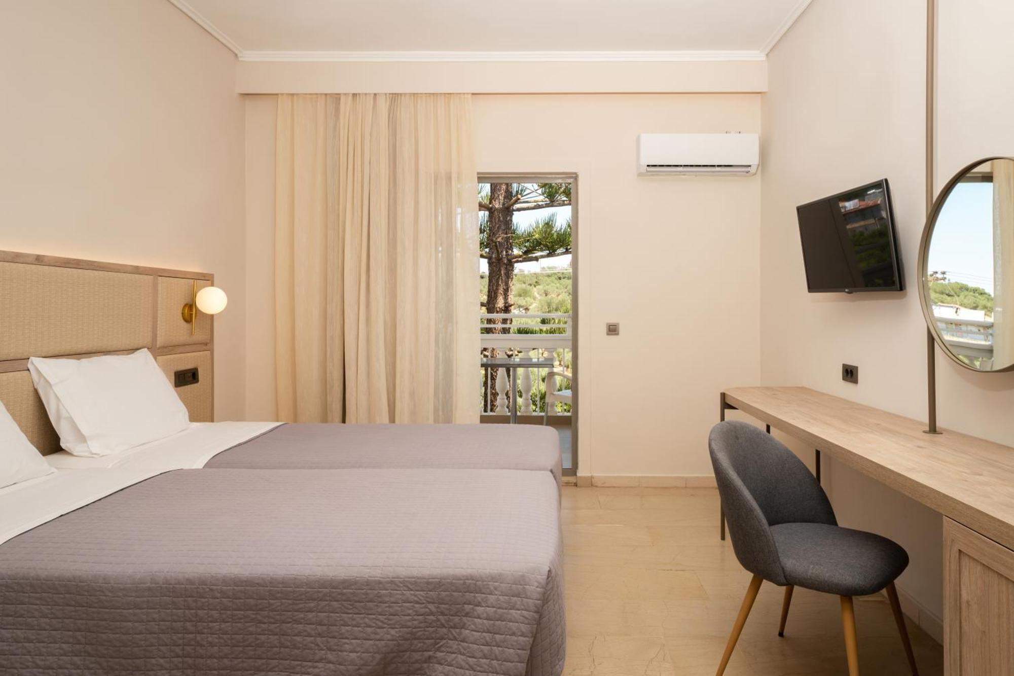 Standard Double or Twin with Pool View (2 Pax)