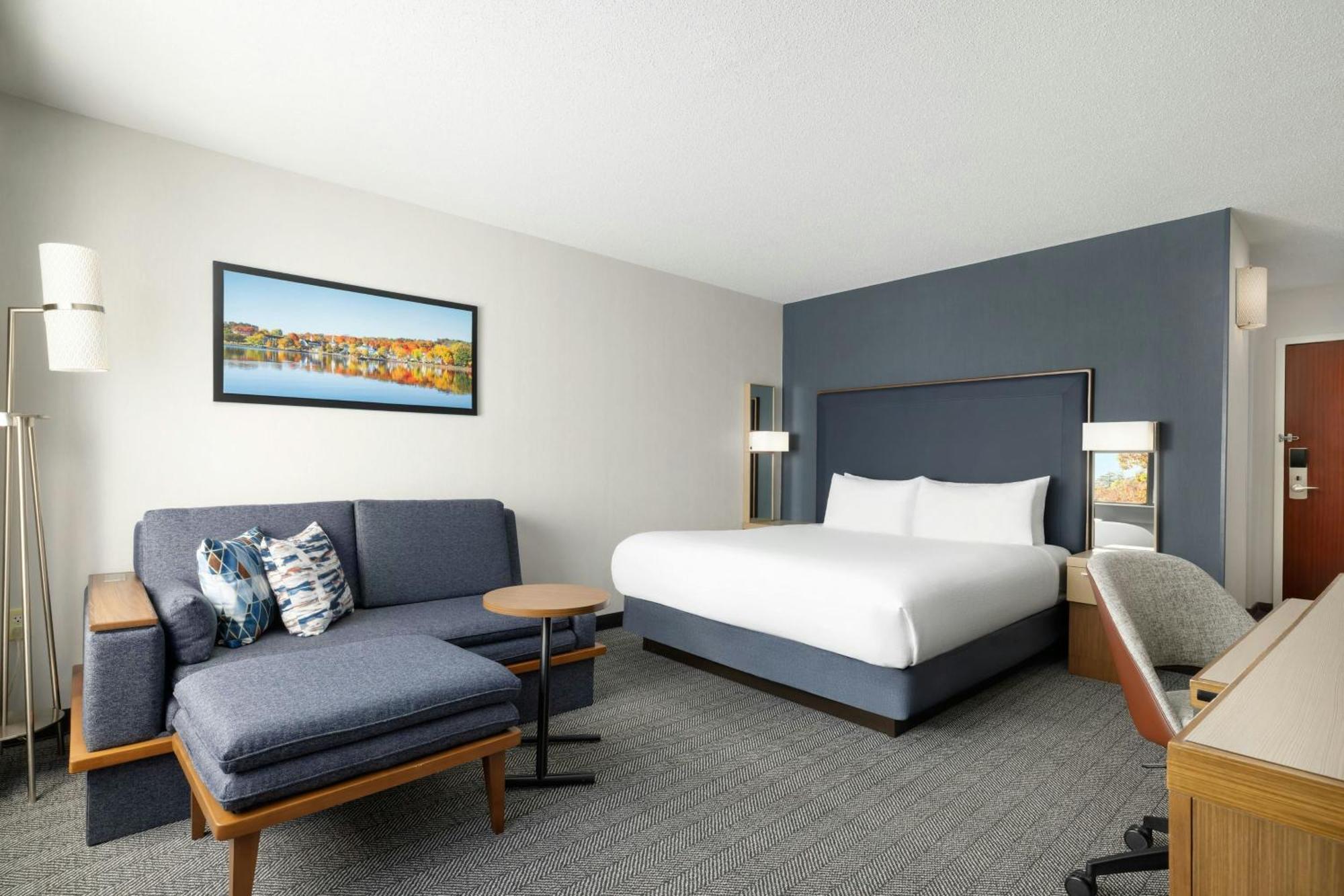 King Room with Sofa Bed