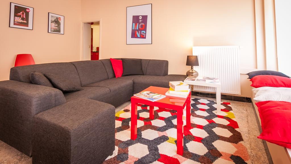 Five-Bedroom House,329710027:JPEG