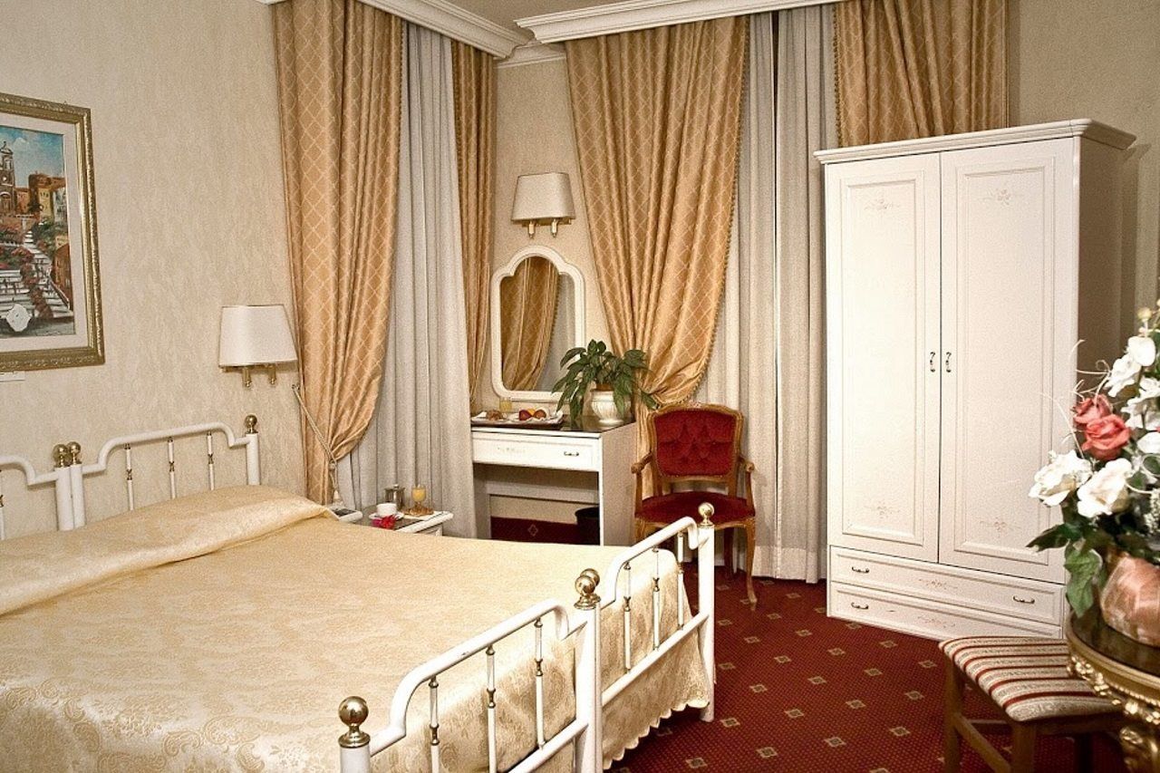 Dreibettzimmer
