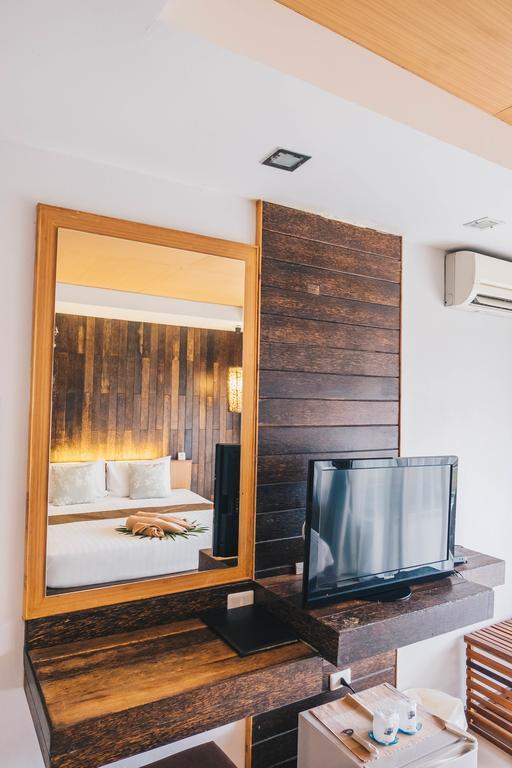 Double Room with Pool View