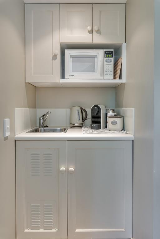 Suite with External Private Bathroom
