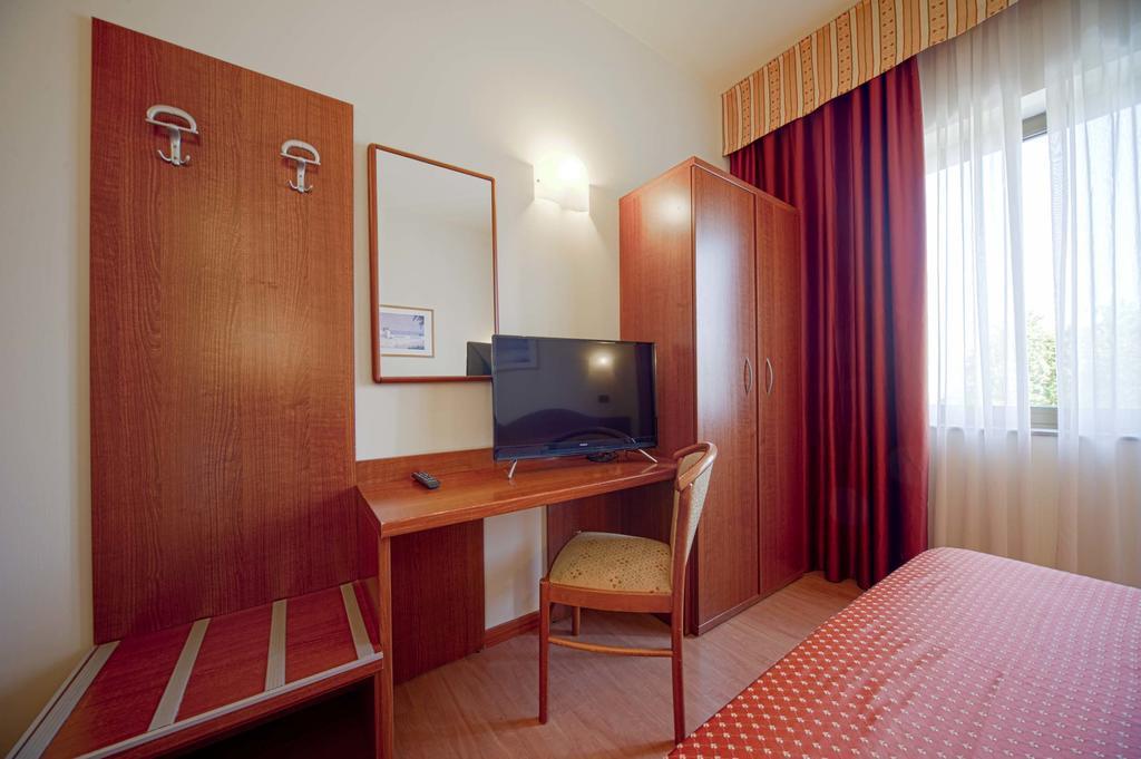 Quarto Individual