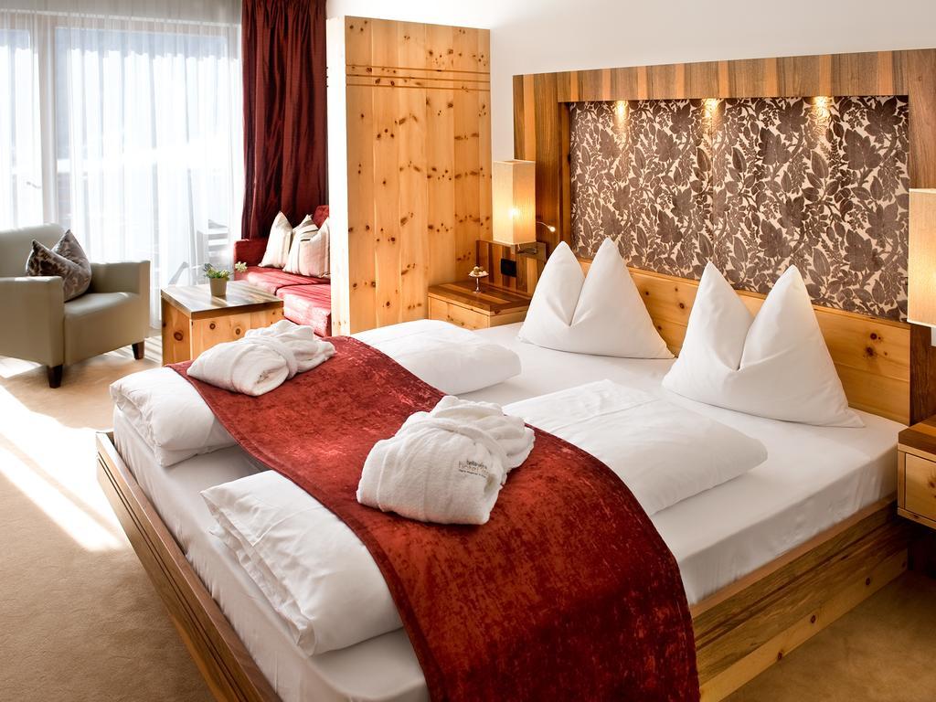 Junior Suite,1758311747:JPEG