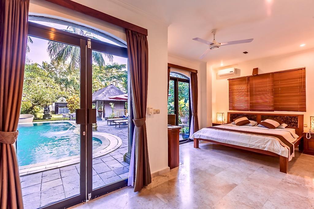 Adjoining Room