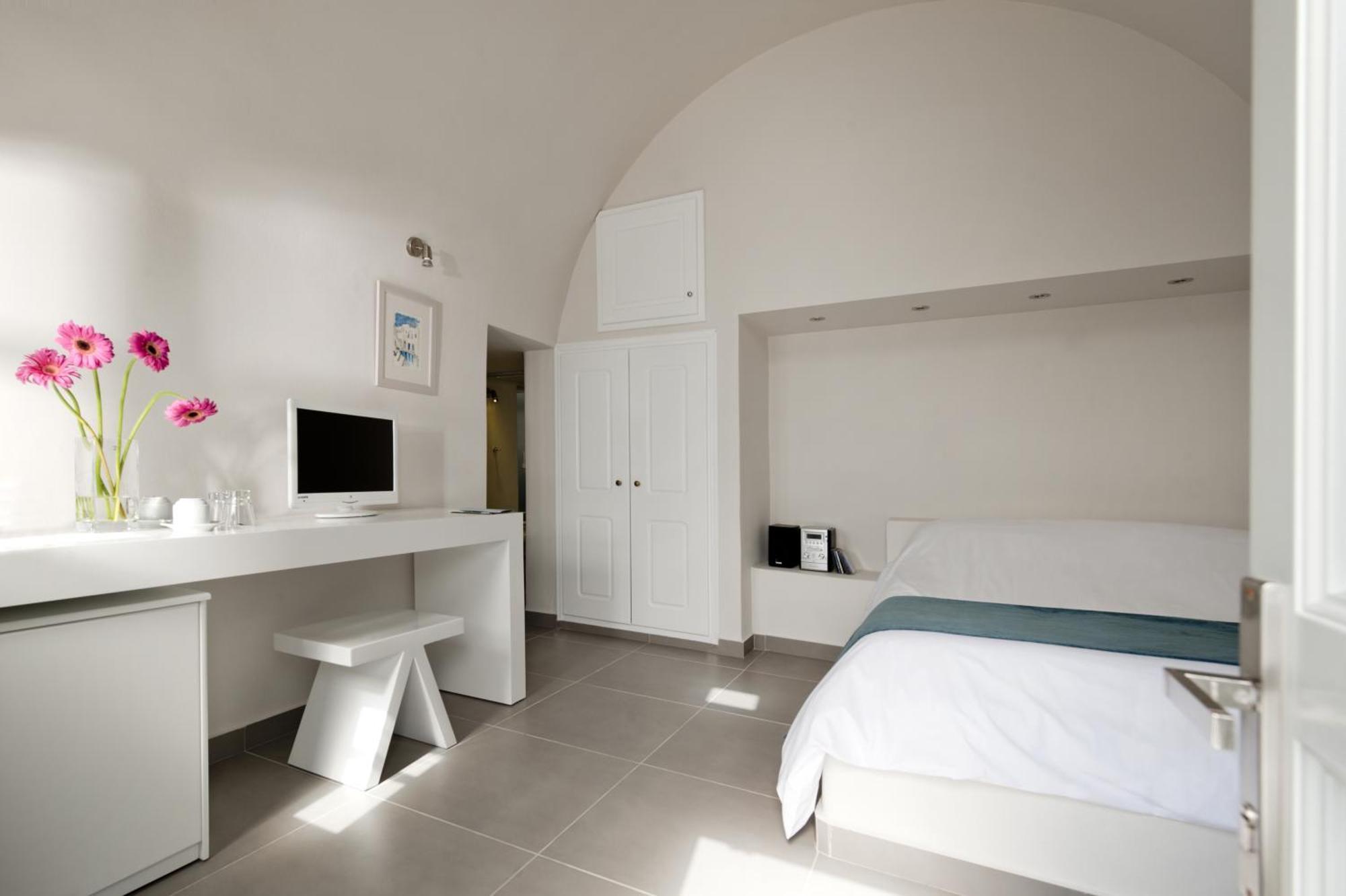 Superior Double Room with Caldera and Sunset View