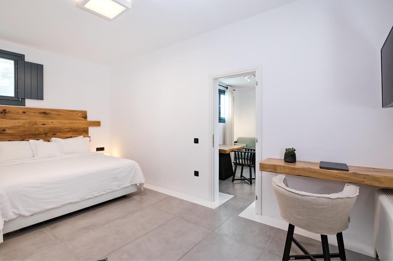Habitación Estándar con patio (semisótano)