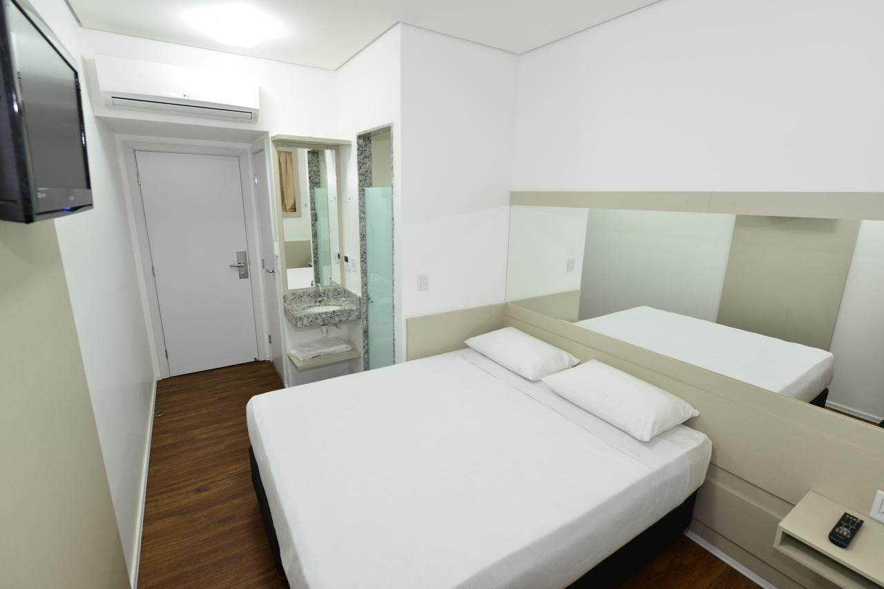 Quarto Econômico com Cama de Casal ou 2 de Solteiro