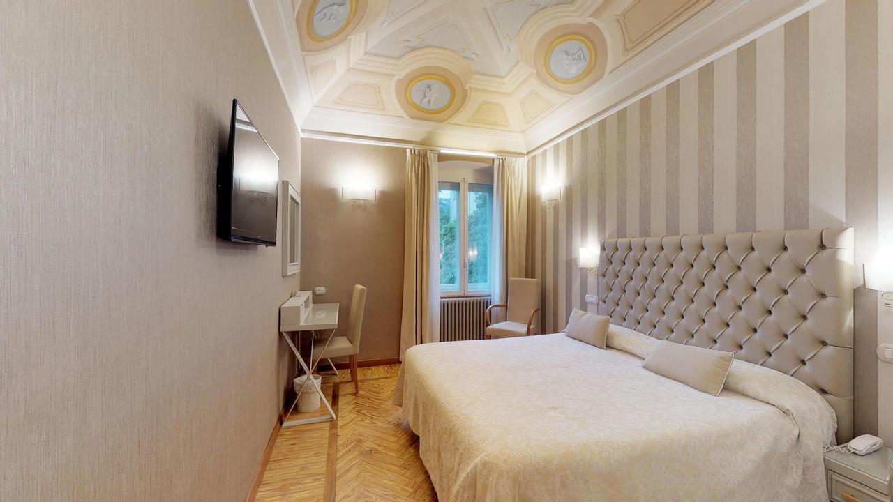 Doppel- oder Zweibettzimmer mit Zugang zum Strand