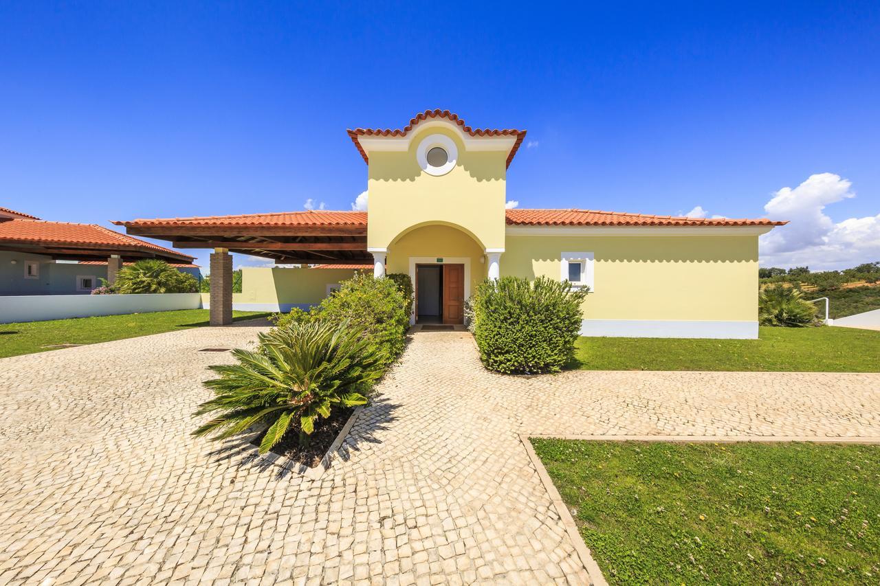 Villa de 4 Quartos com Piscina Privativa