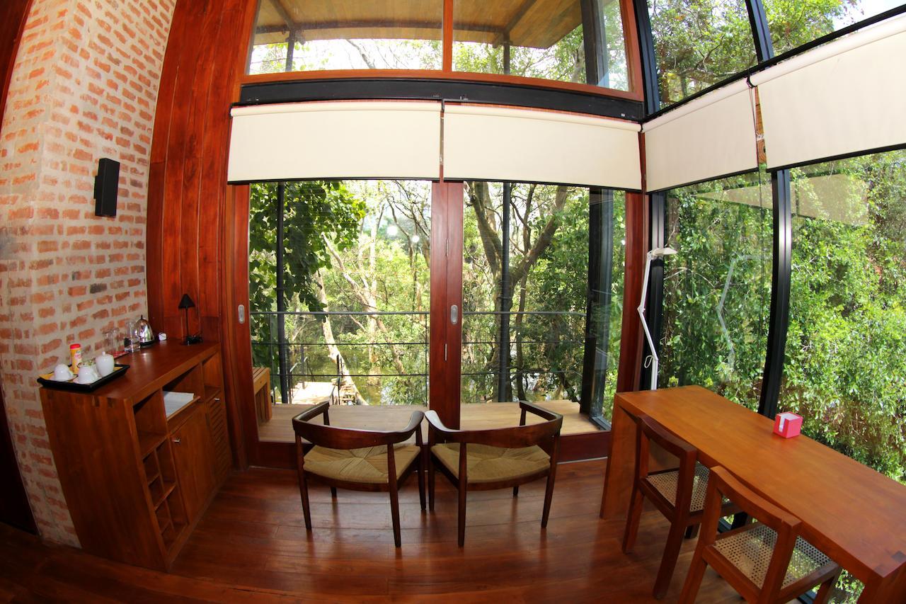 Upper Bakmee - Premier Suite (10% off on food)