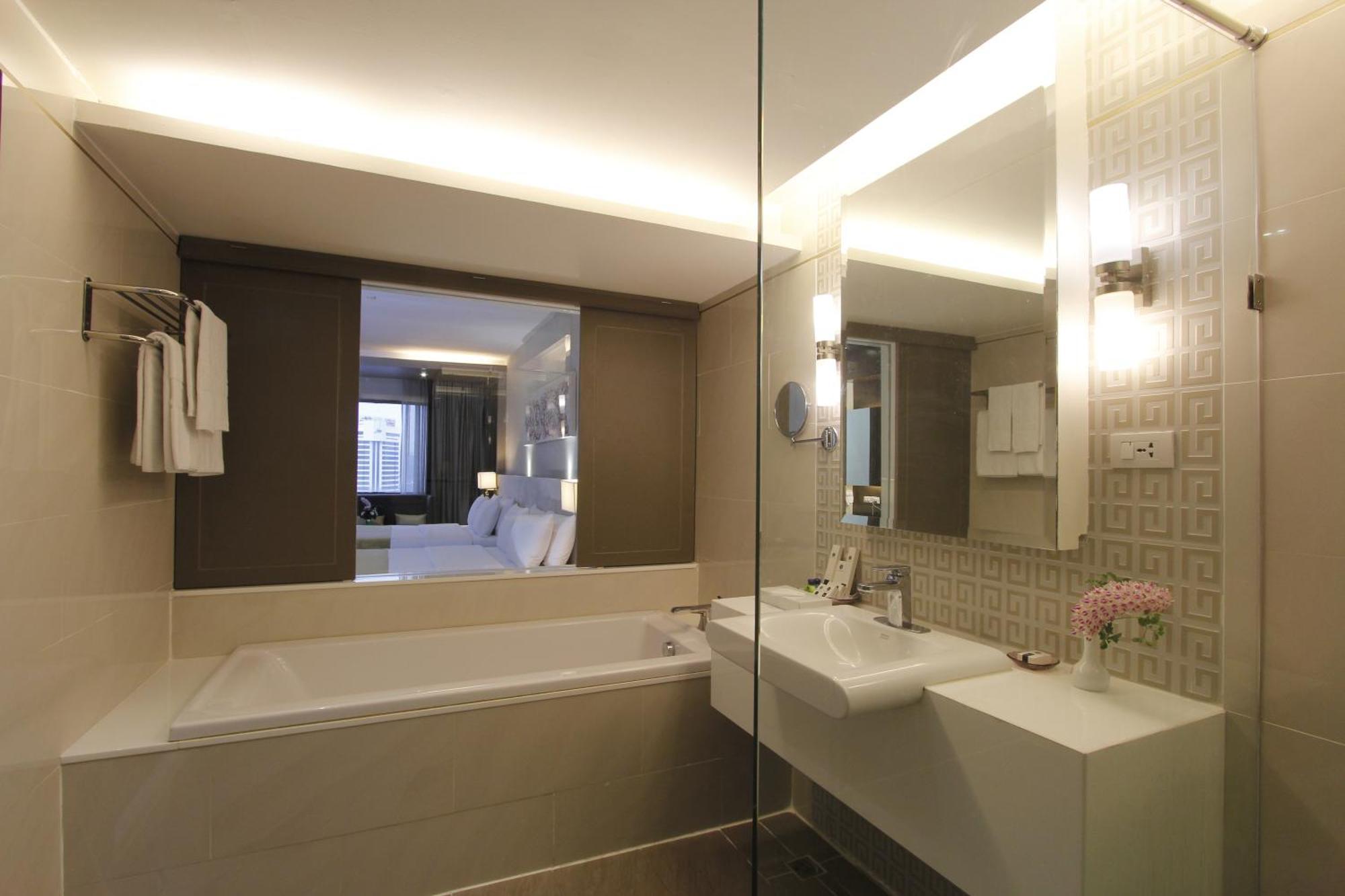 Grand Hébergement Deluxe - Étage Supérieur - Vue sur Ville